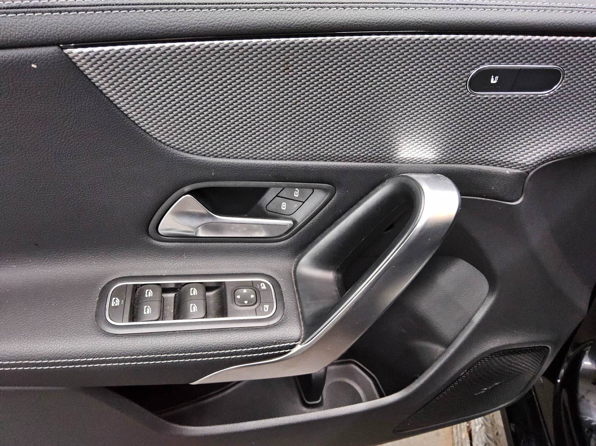 Mercedes-Benz CLA 220 SB d Progressive Leder Navi LED 10