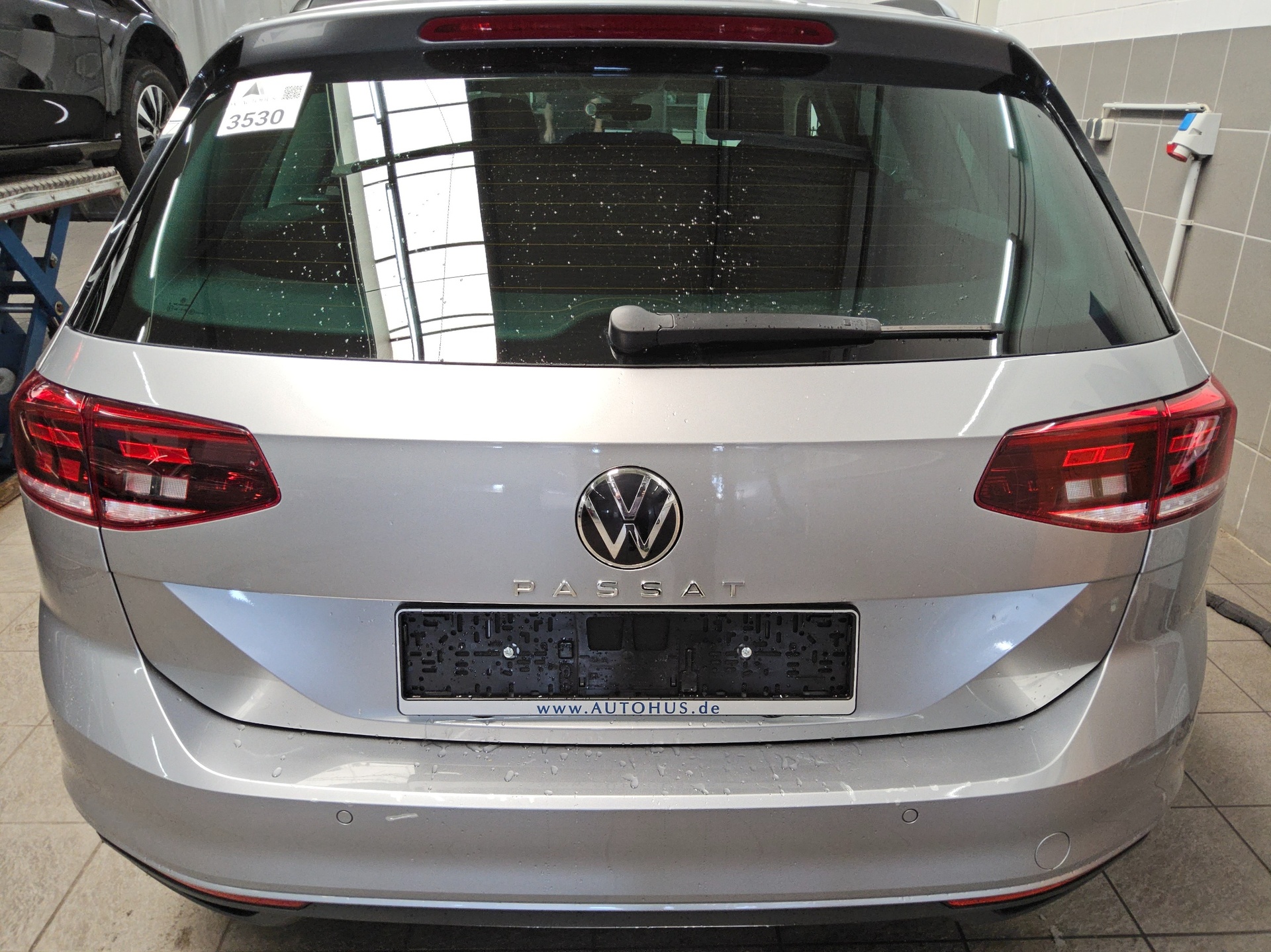 Volkswagen Passat Var. 2.0 TDI Navi LED RfK ACC PDC Shz BT 10