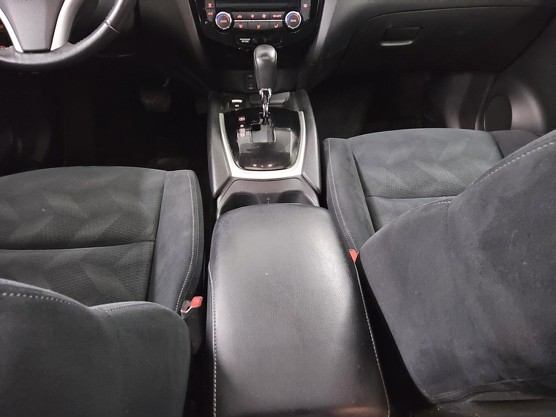 Nissan X-Trail 2.0 DCI  4x4 N-Vision Pano Navi 360° 6
