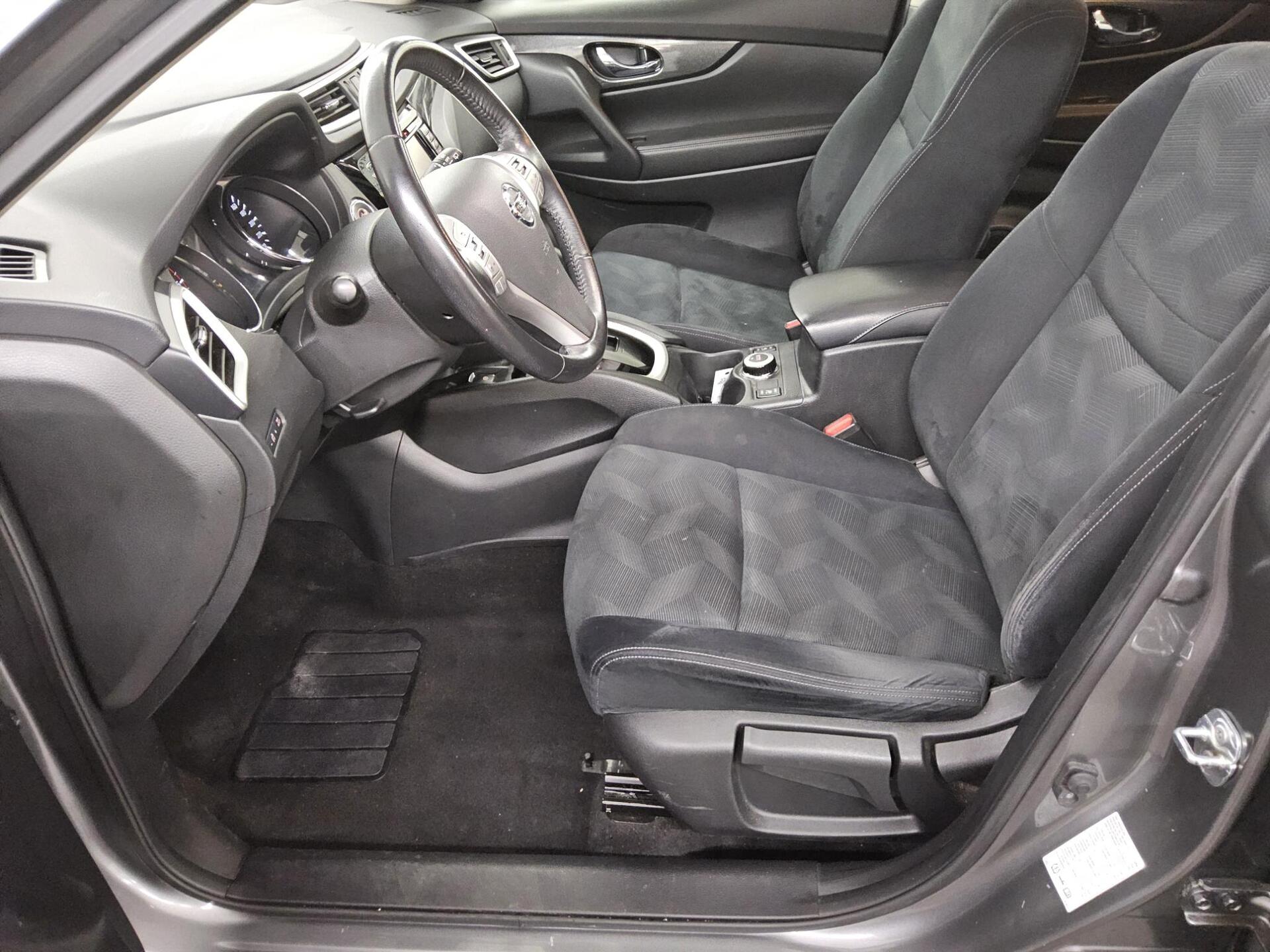 Nissan X-Trail 2.0 DCI  4x4 N-Vision Pano Navi 360° 8