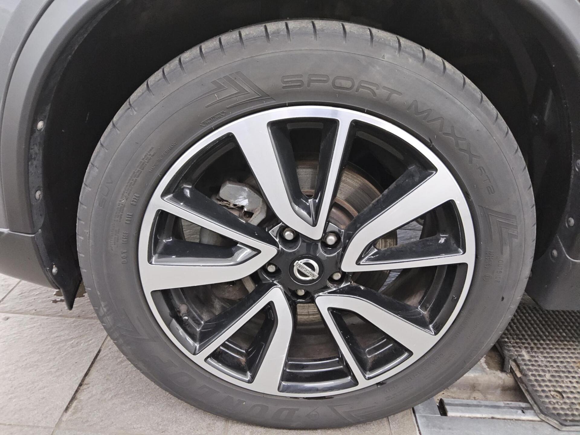 Nissan X-Trail 2.0 DCI  4x4 N-Vision Pano Navi 360° 10