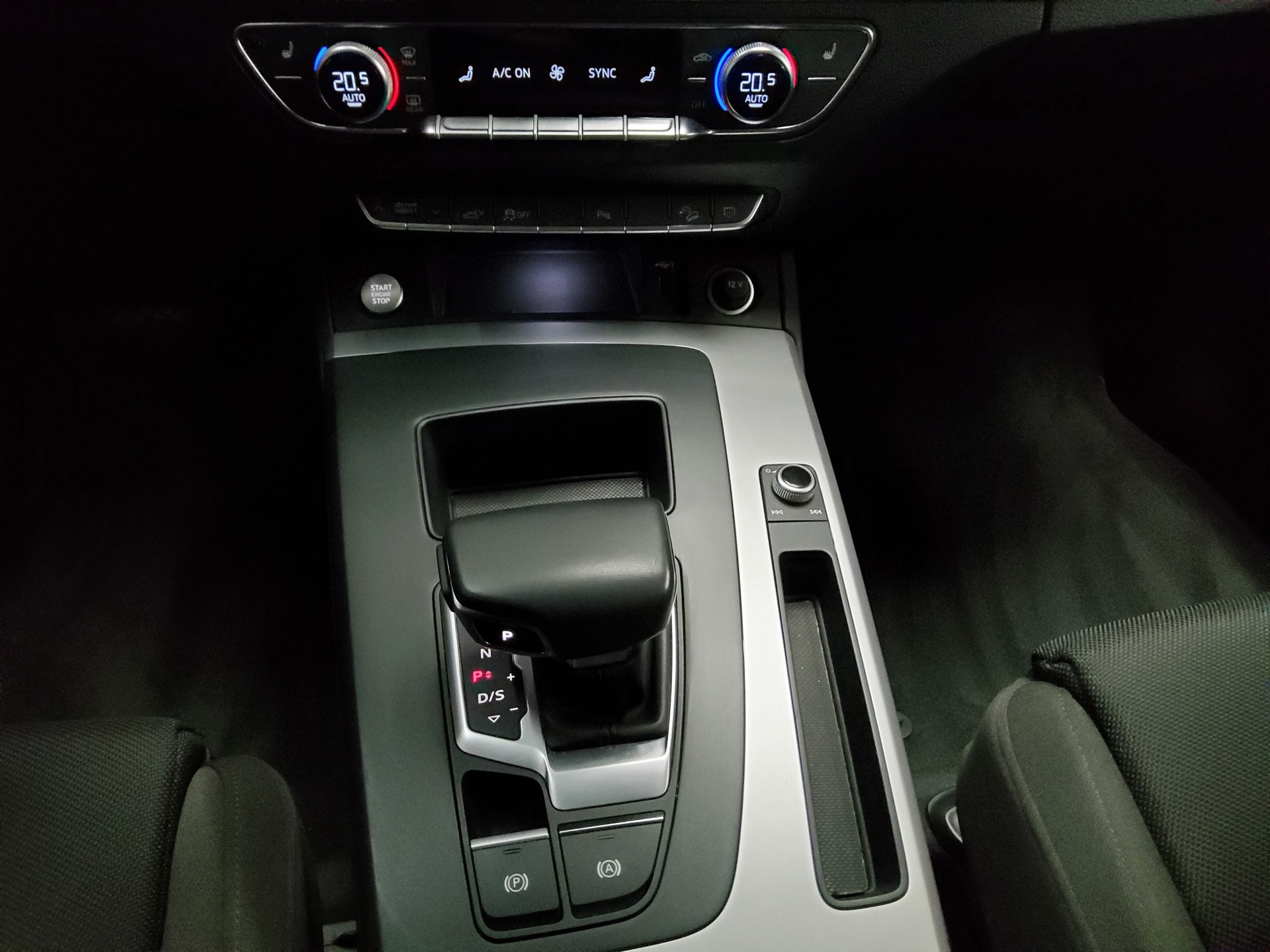 Audi Q5 2.0 FSI 6