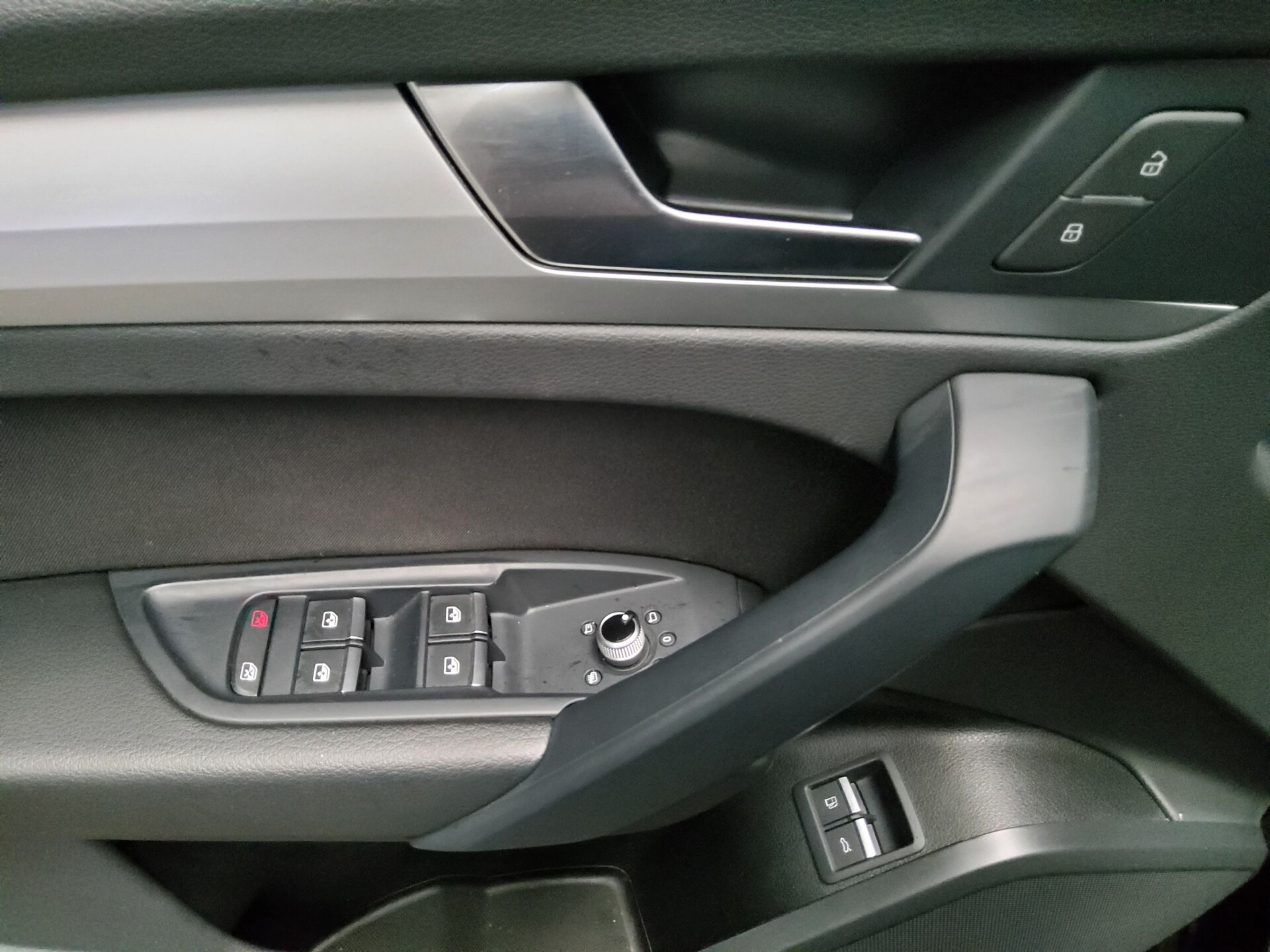 Audi Q5 2.0 FSI 9