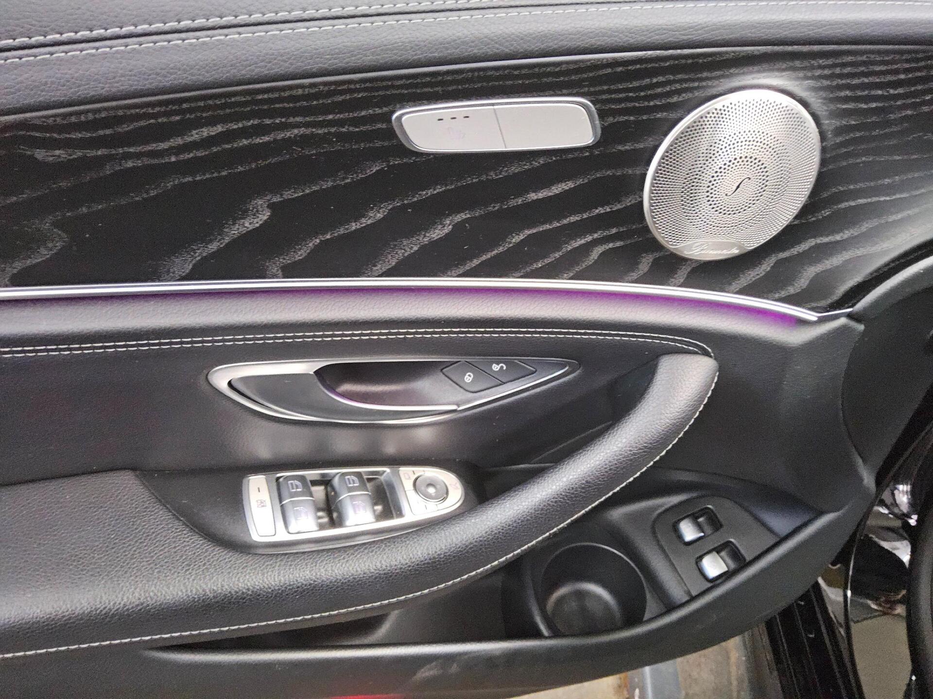 Mercedes-Benz E 300 T e AMG-Line 10