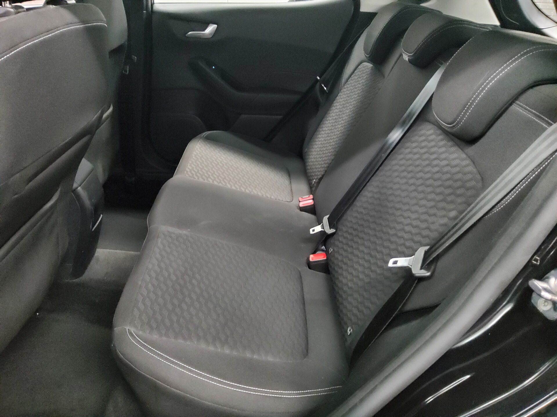 Ford Fiesta 1.0 EB Titanium Navi LED Parkpilot RFK SHZ 13
