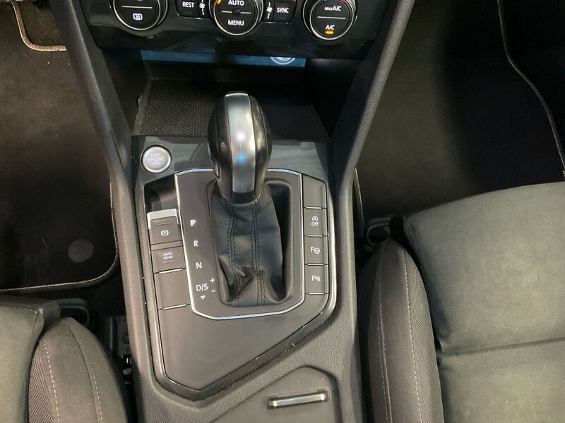 Volkswagen Tiguan 2.0 TDI NAVI KLIMAAUT LED SHZ PDC 10