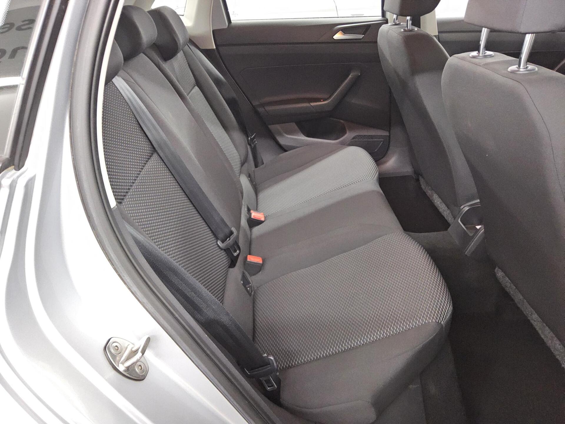 Volkswagen Polo 1.0 Trendline BT PDC SHZ 13