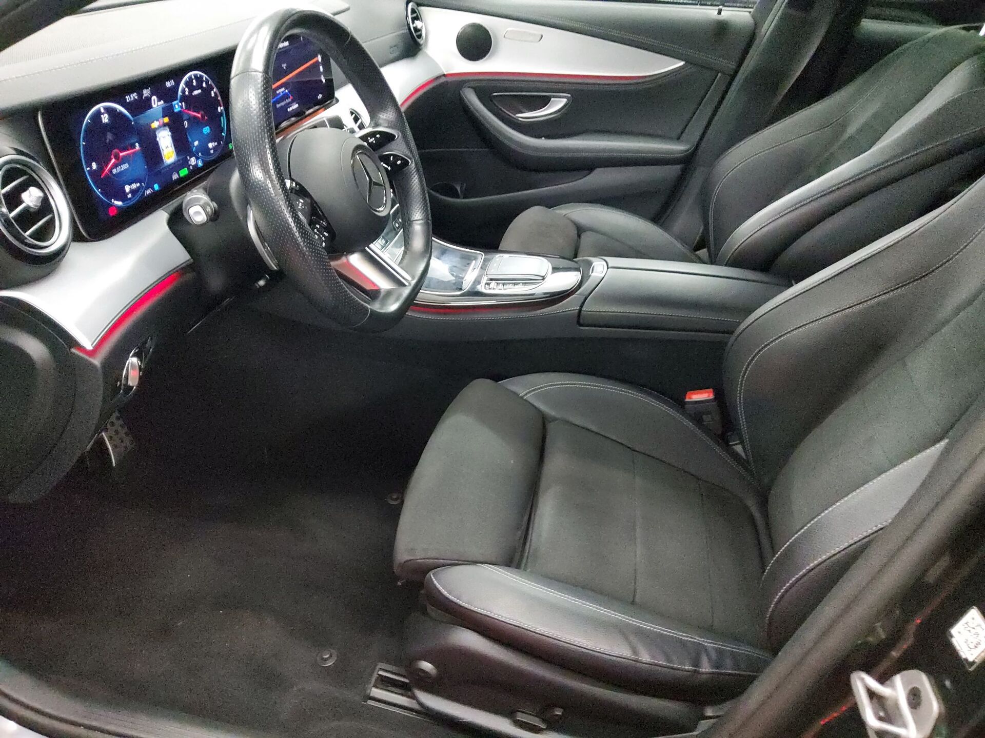 Mercedes-Benz E 300 T de AMG-Line Navi LED vc 9