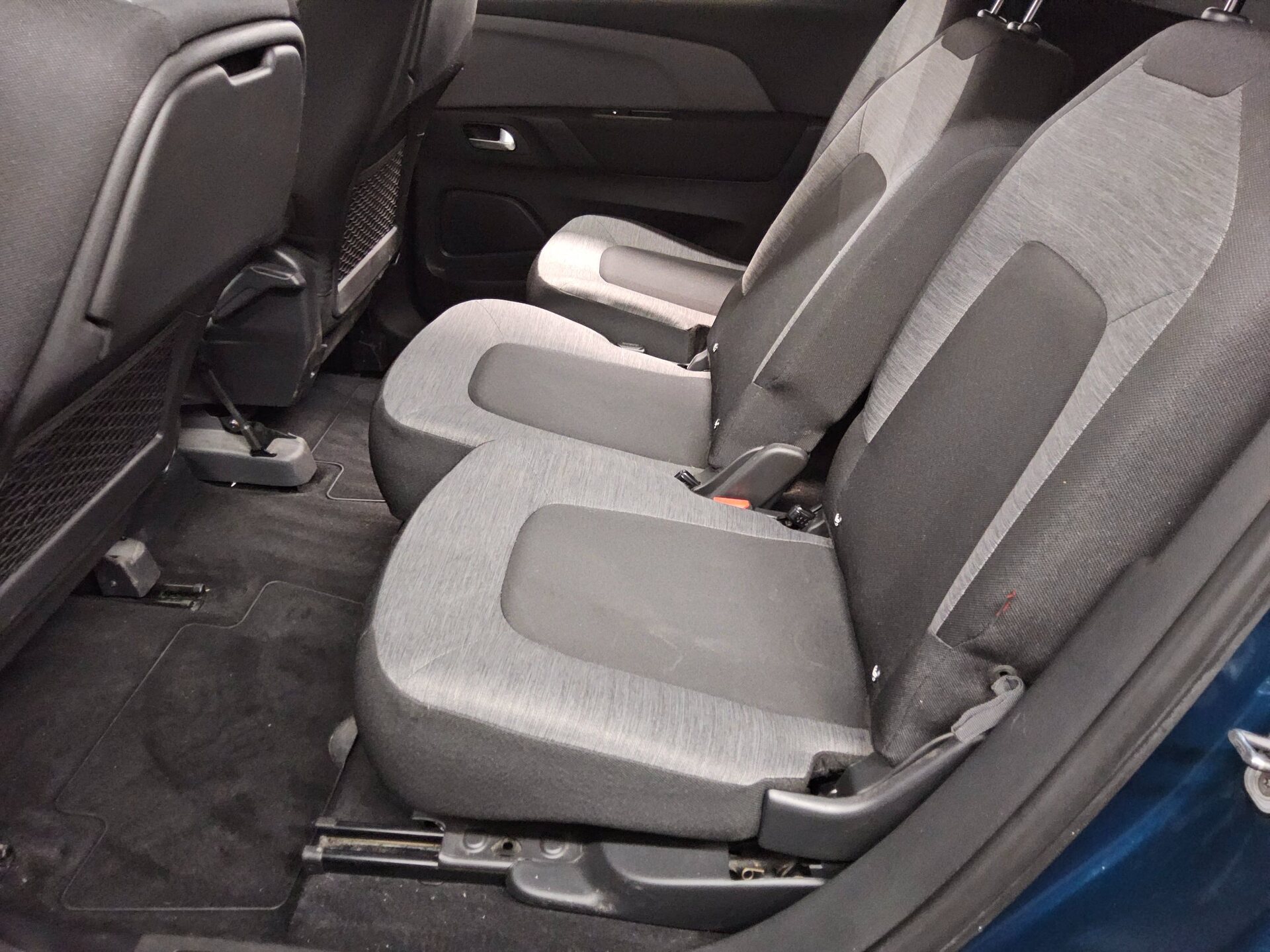 Citroën SpaceTourer 1.5 BlueHDi 7-Sitzer 13