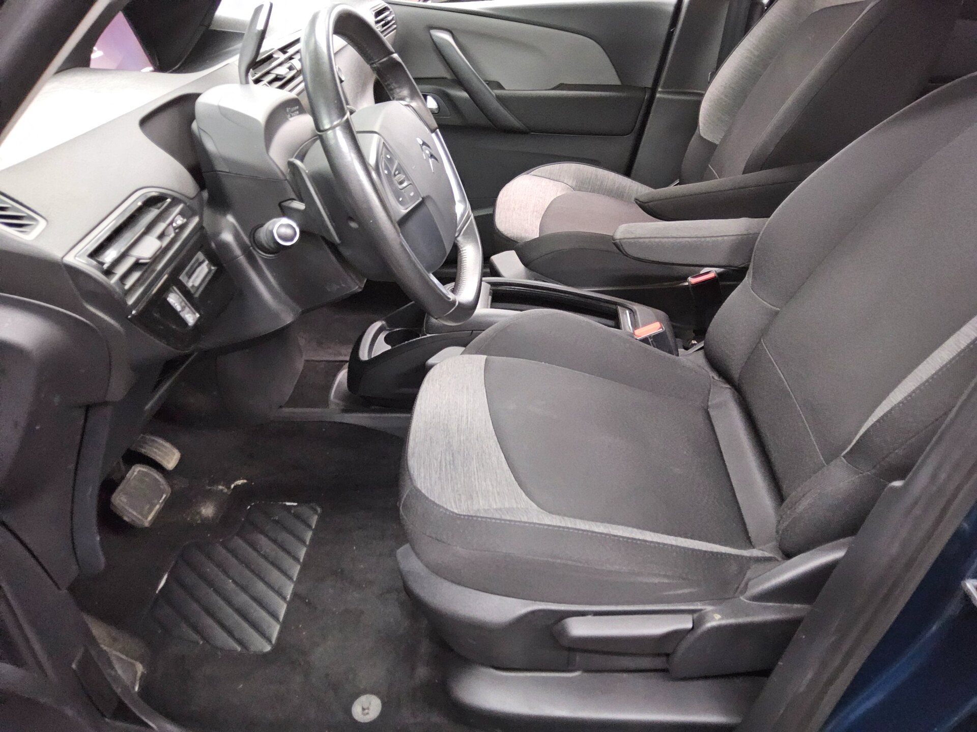 Citroën SpaceTourer 1.5 BlueHDi 7-Sitzer 9