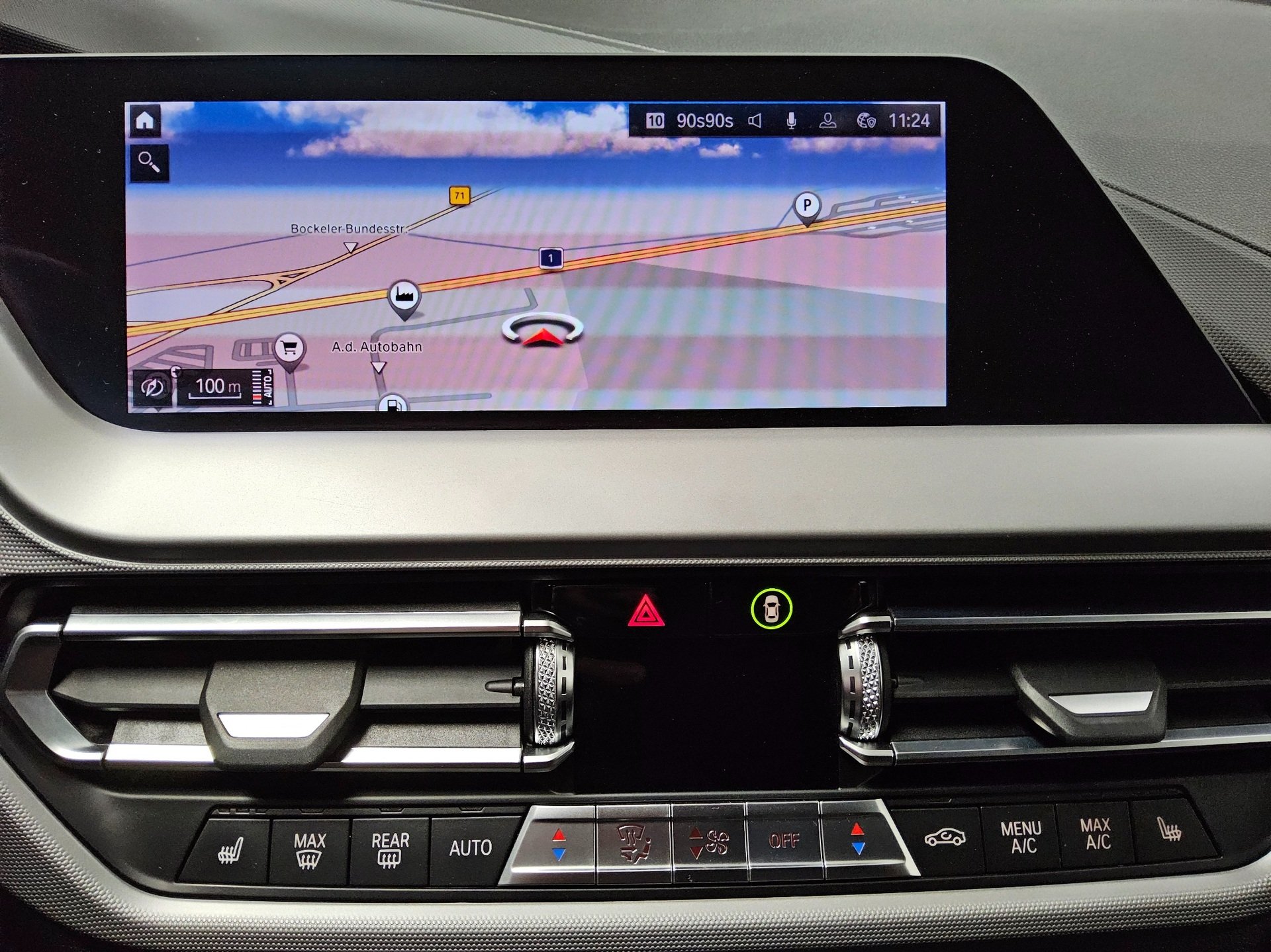 BMW 118dA Advantage Navi LED AHK PDC SHZ 7