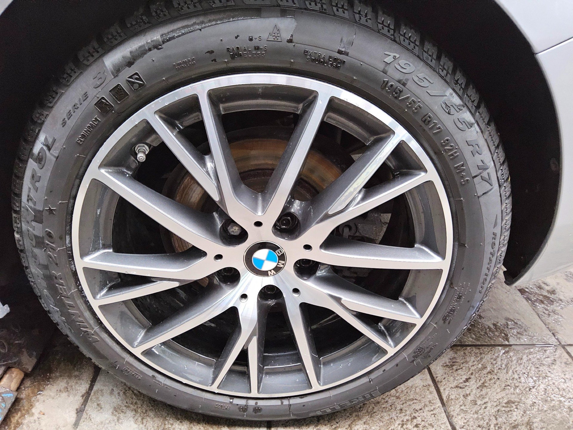 BMW 118dA Advantage Navi LED AHK PDC SHZ 10