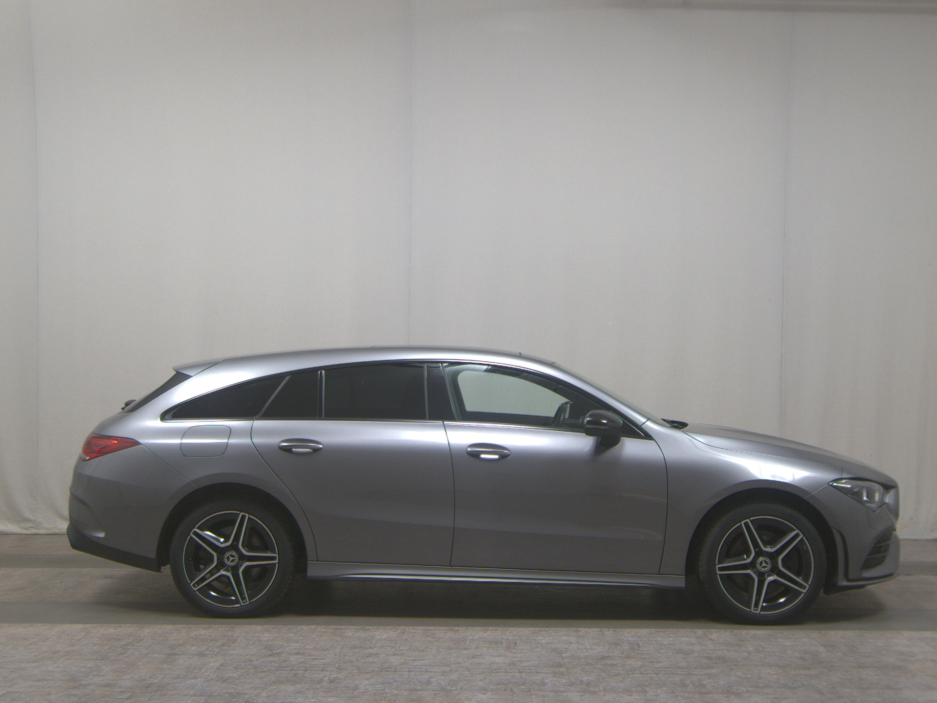 Mercedes-Benz CLA 250 Shooting Brake e AMG-Line Night Navi LED Pano Burm.