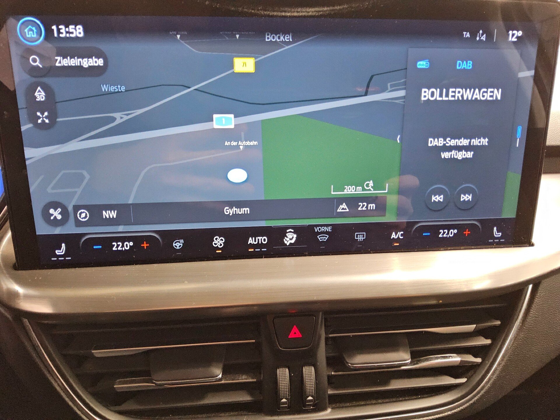 Ford Focus Turnier 1.5 EB Titanium X Navi LED RFK 7
