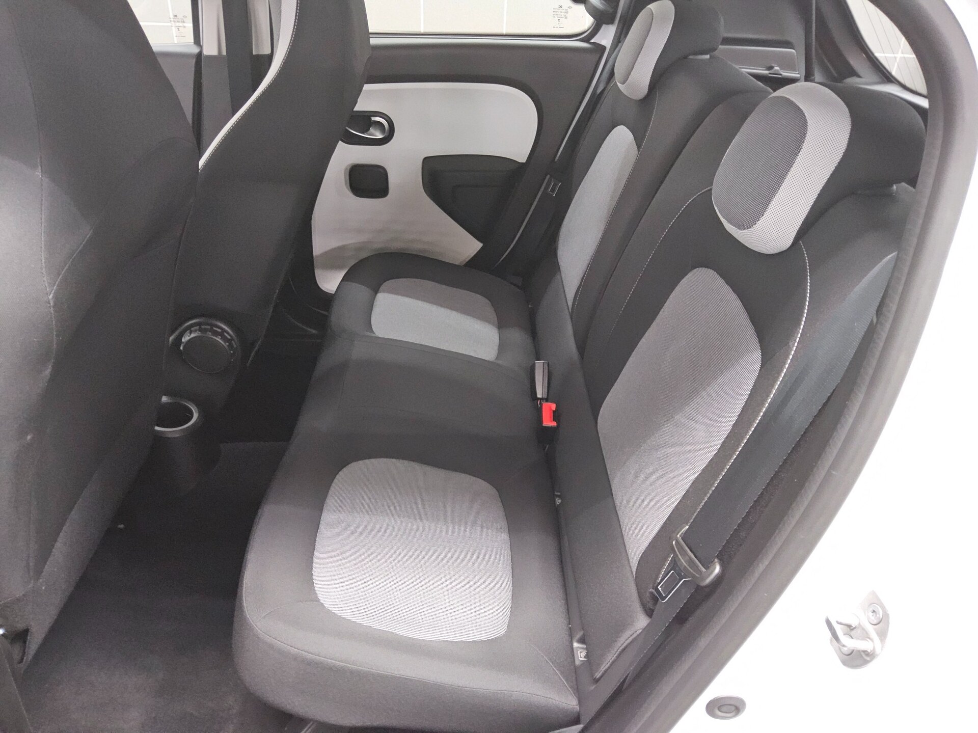 Renault Twingo 1.0 Equilibre KLIMA BT ZV USB 12
