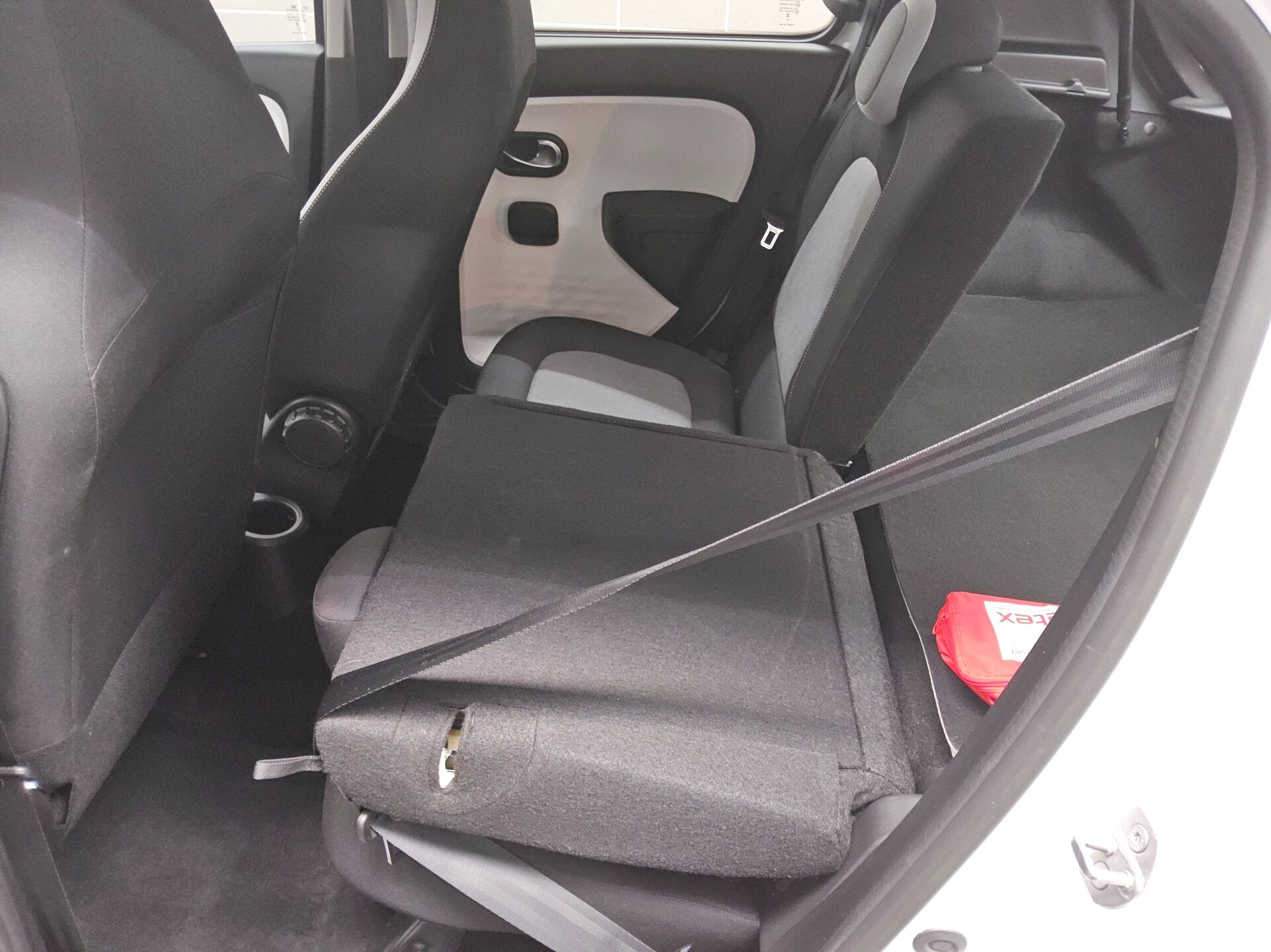 Renault Twingo 1.0 Equilibre KLIMA BT ZV USB 13