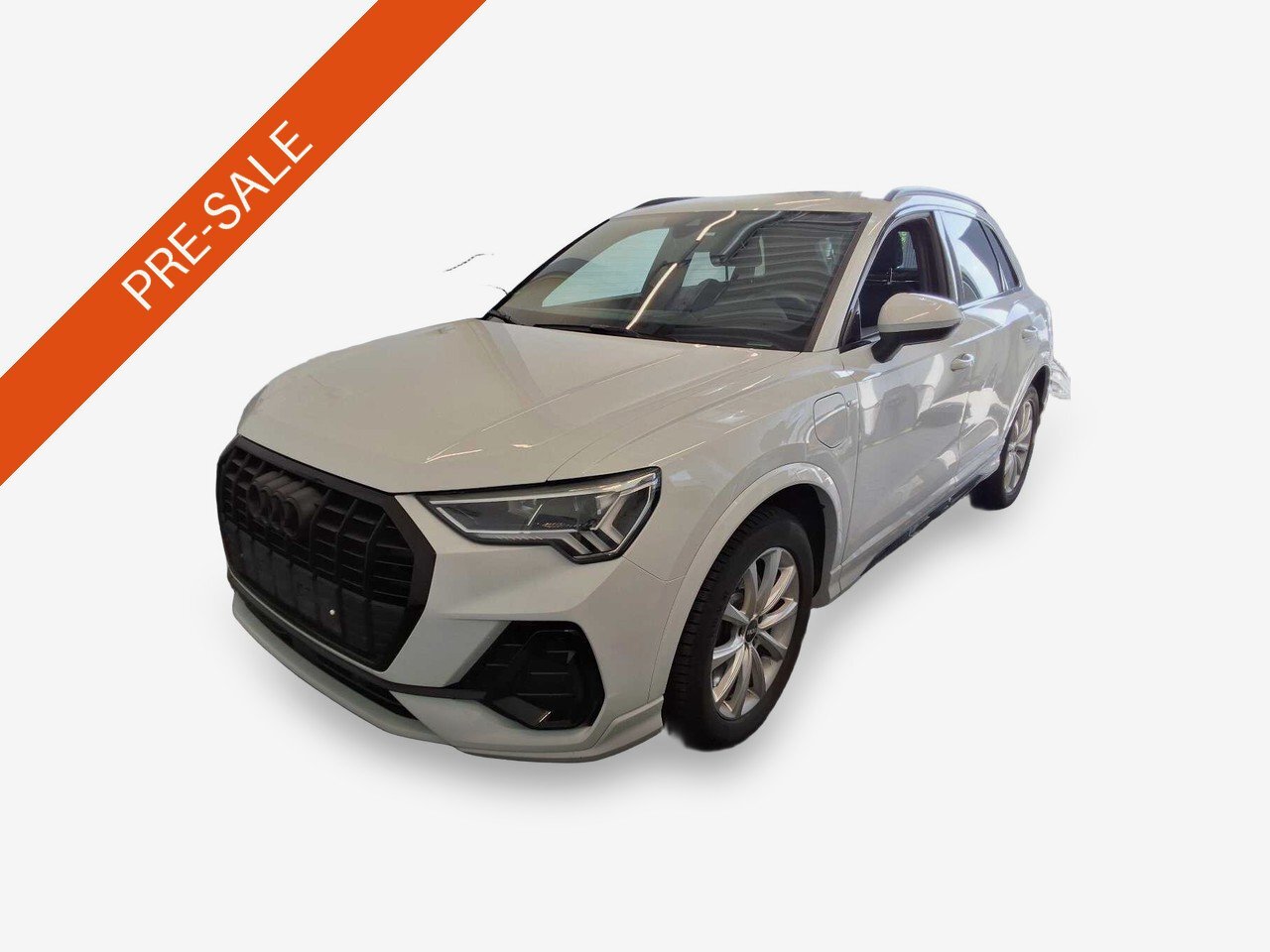 Audi Q3 1.4 TFSI e-tron S-Line T-LEDER NAVI SPORTSITZE KLIMAAUT RADIO