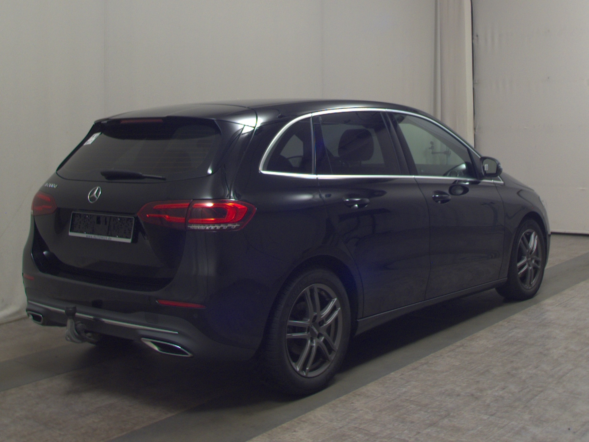 Mercedes-Benz B 200 d 4