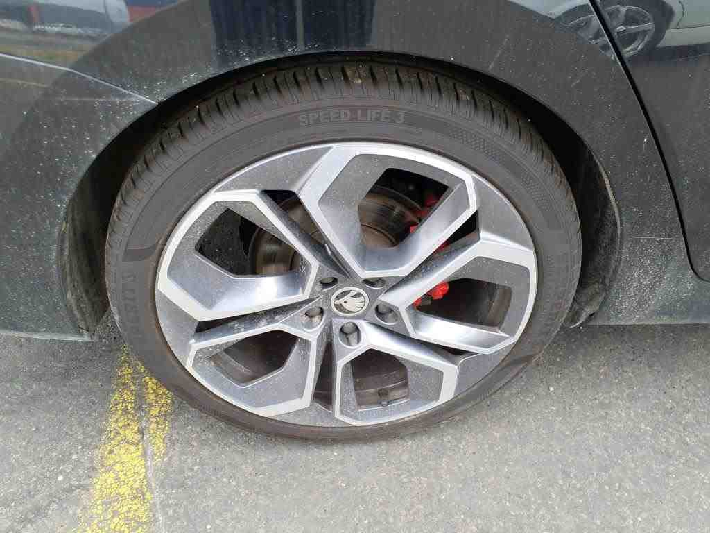 Skoda Octavia Kombi 2.0 TDI RS 2.0 TDI RS T-Leder Navi 12