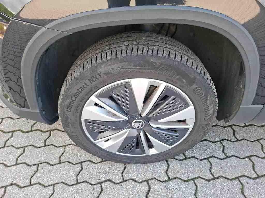 Skoda Kamiq 2.0 TDI NAVI RFK LED ACC AHK 12