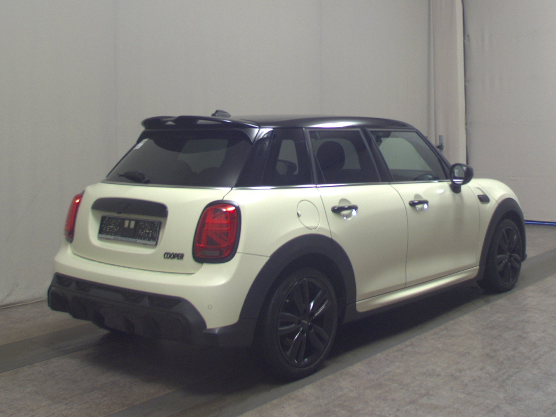 MINI Cooper JCW Trim Navi LED HuD RFK T-Leder 4