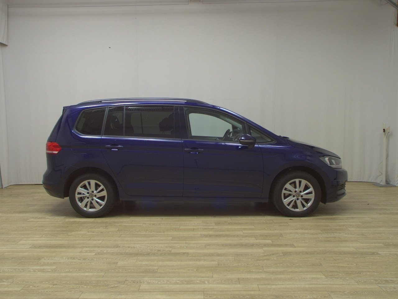 Volkswagen Touran 2.0 TDI Comf. Navi RFK ACC Keyless Shz