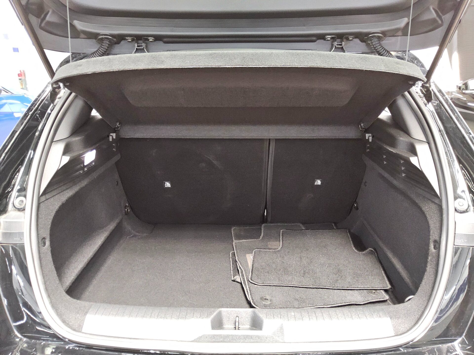 Opel Astra 1.5 D Business Ed. Navi LED RFK180° SHZ 12