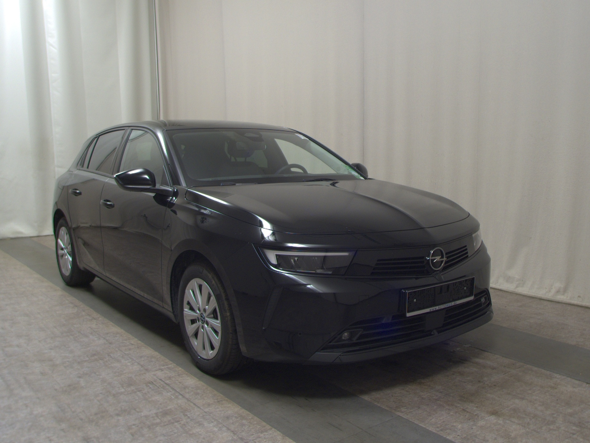 Opel Astra 1.5 D Business Ed. Navi LED RFK180° SHZ 3