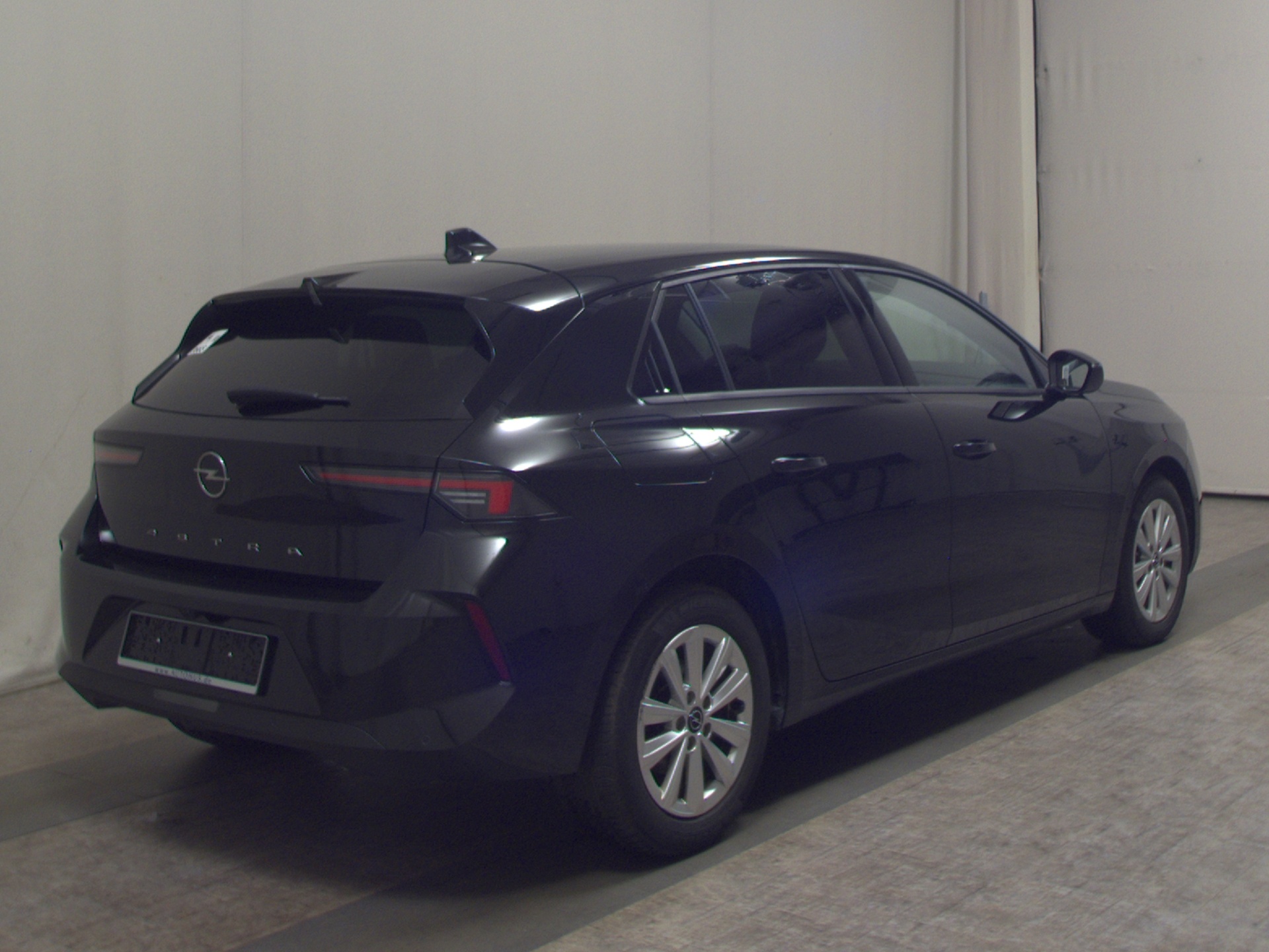Opel Astra 1.5 D Business Ed. Navi LED RFK180° SHZ 4