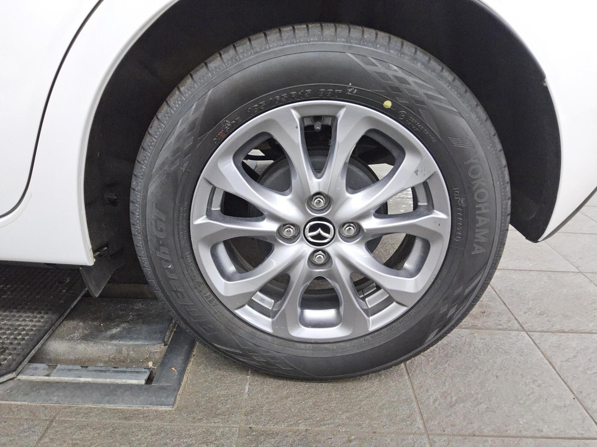 Mazda 2 1.5 Exclusive-Line 10