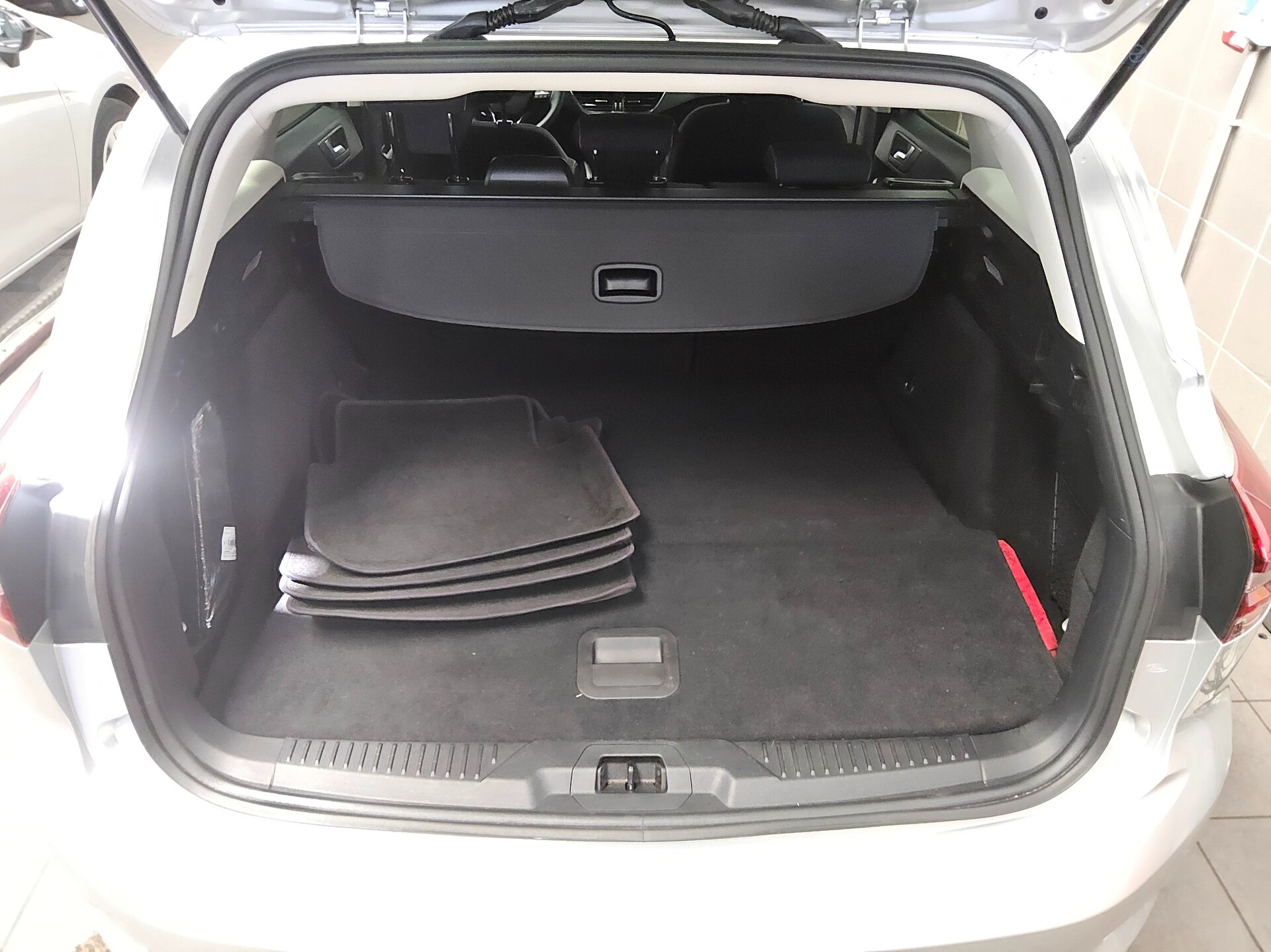 Ford Focus Turnier 1.0 EB Titanium Navi LED Shz 11
