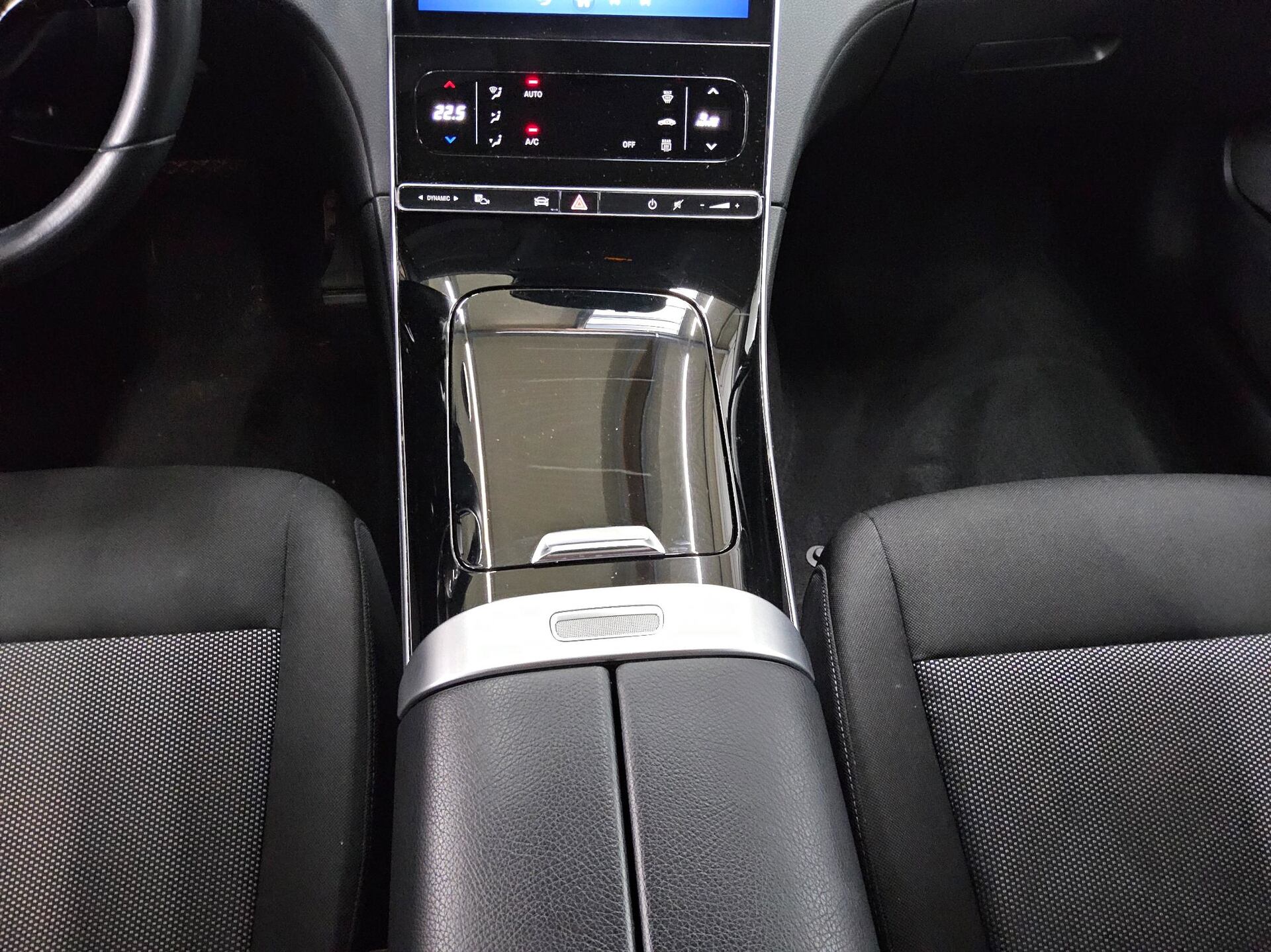 Mercedes-Benz C 220 T d Avantgarde Navi LED MBUX RFK 6