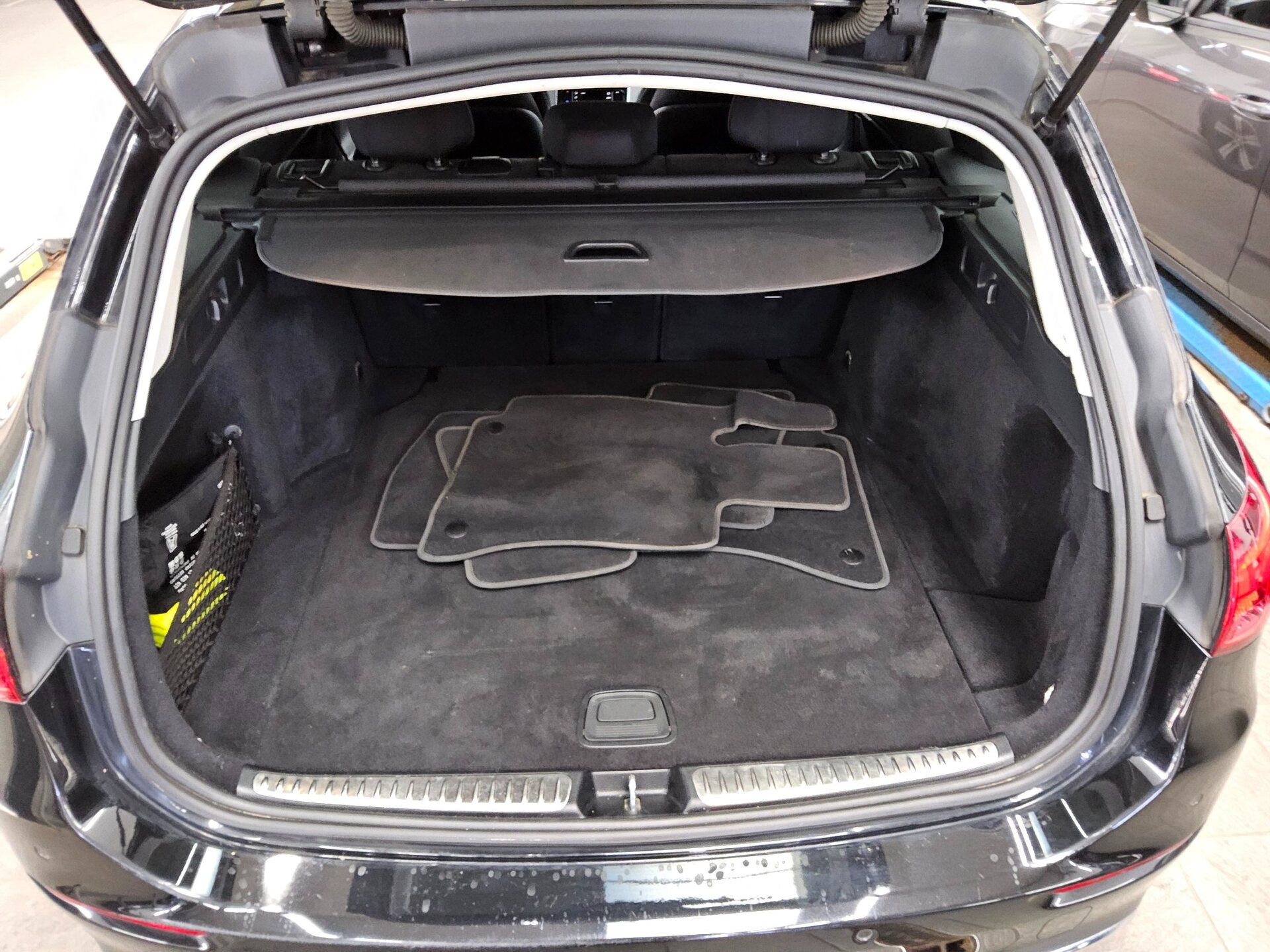 Mercedes-Benz C 220 T d Avantgarde Navi LED MBUX RFK 12