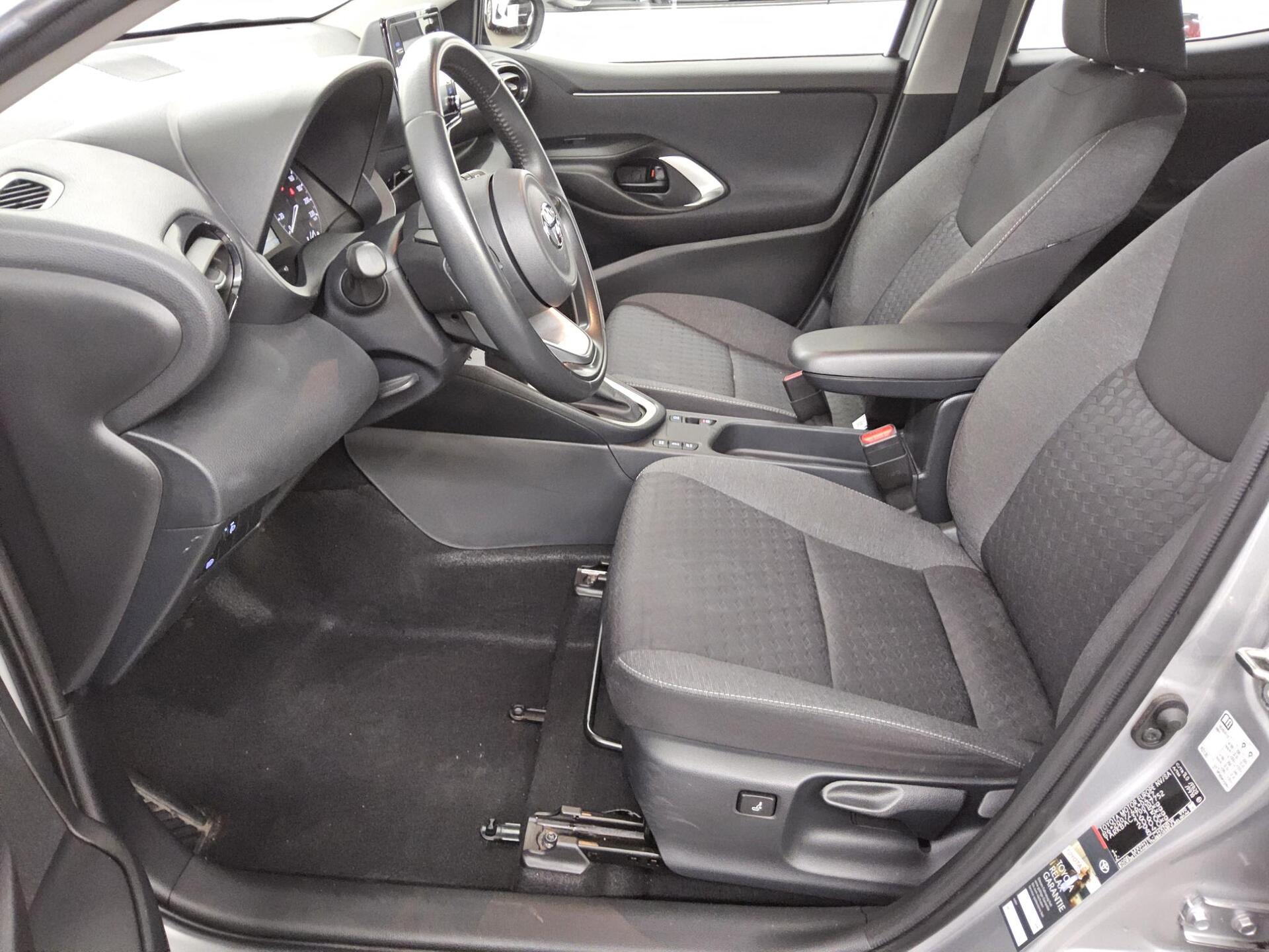 Toyota Yaris 1.5 VVT-I Edition Navi RFK Shz 8
