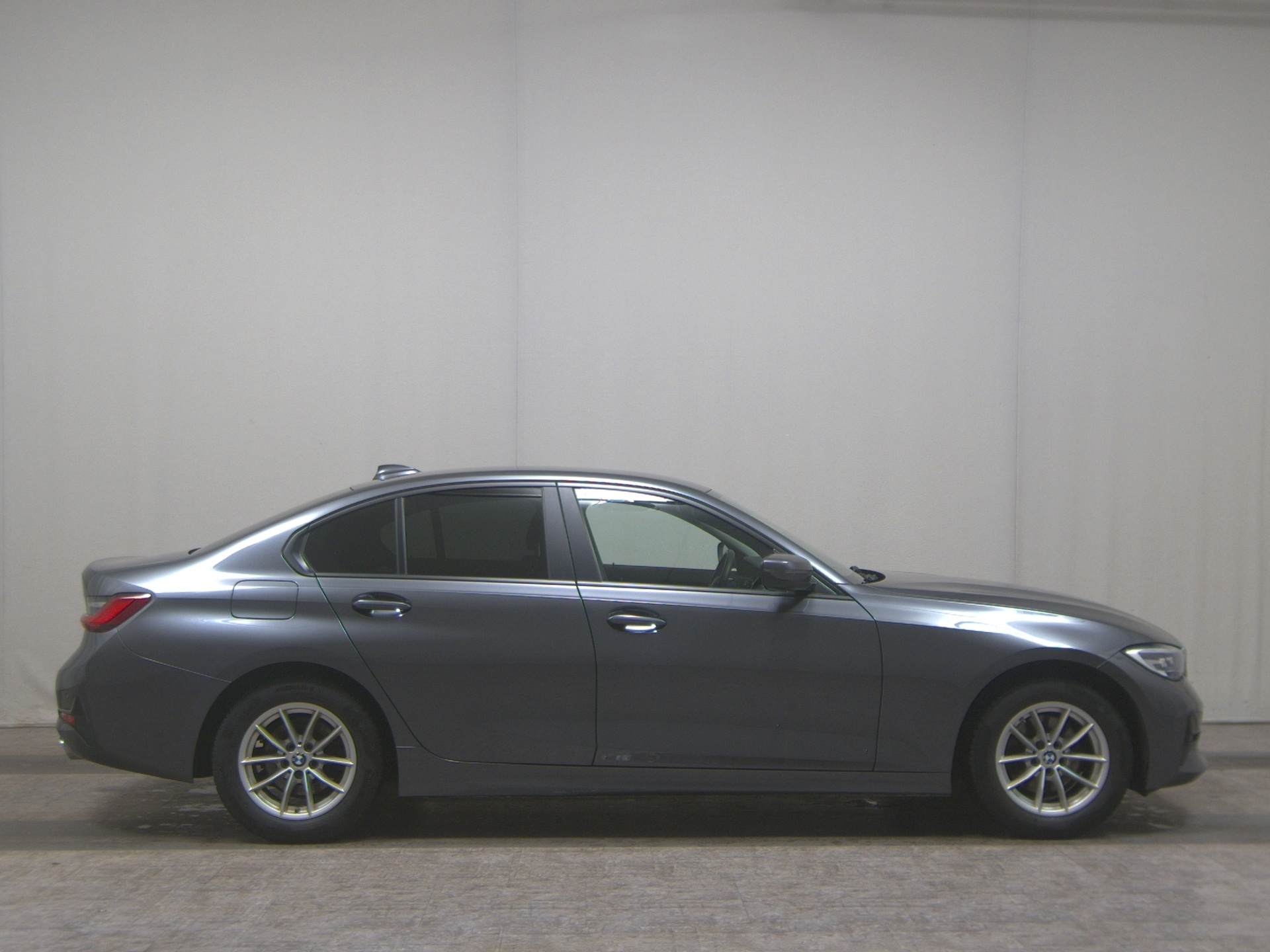 BMW 320dA Advantage Navi LED Ahk PDC SHZ