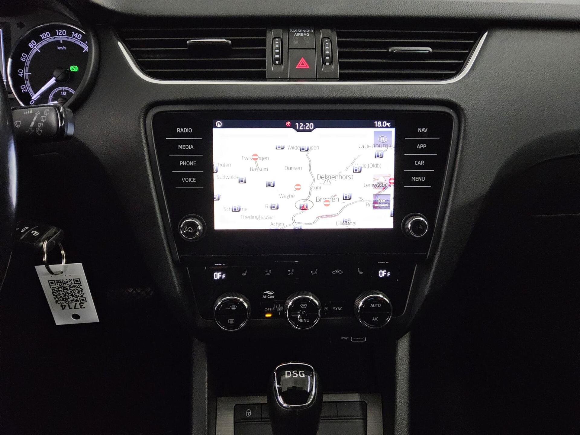 Skoda Octavia Kombi 2.0 TDI Clever Navi LED AHK 7