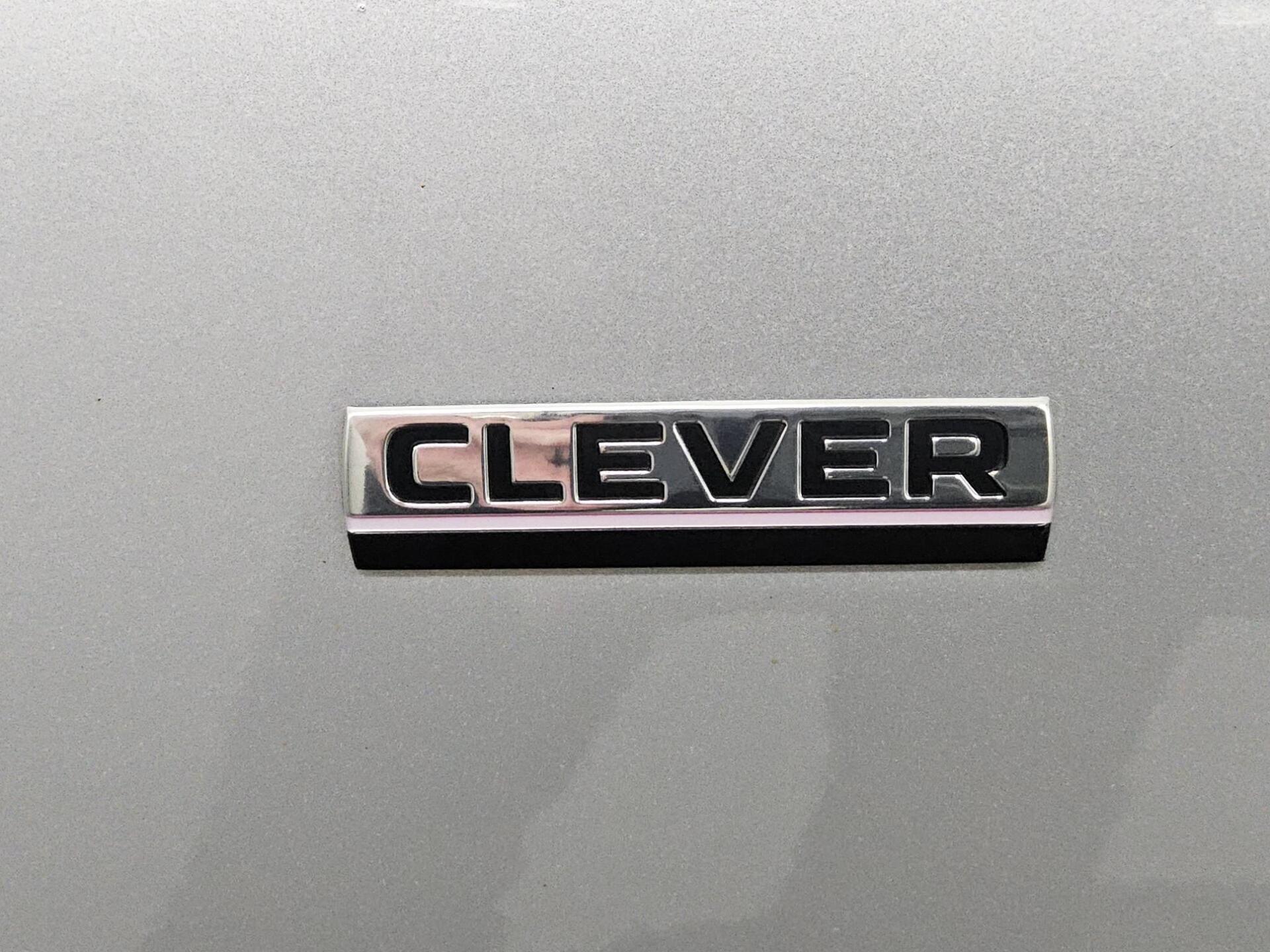 Skoda Octavia Kombi 2.0 TDI Clever Navi LED AHK 11