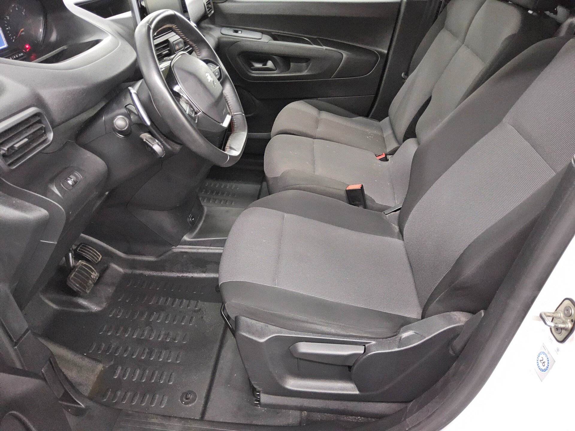 Peugeot Partner L2 1.5 BlueHDI 3-Sitze Navi PDC Tempomat 8