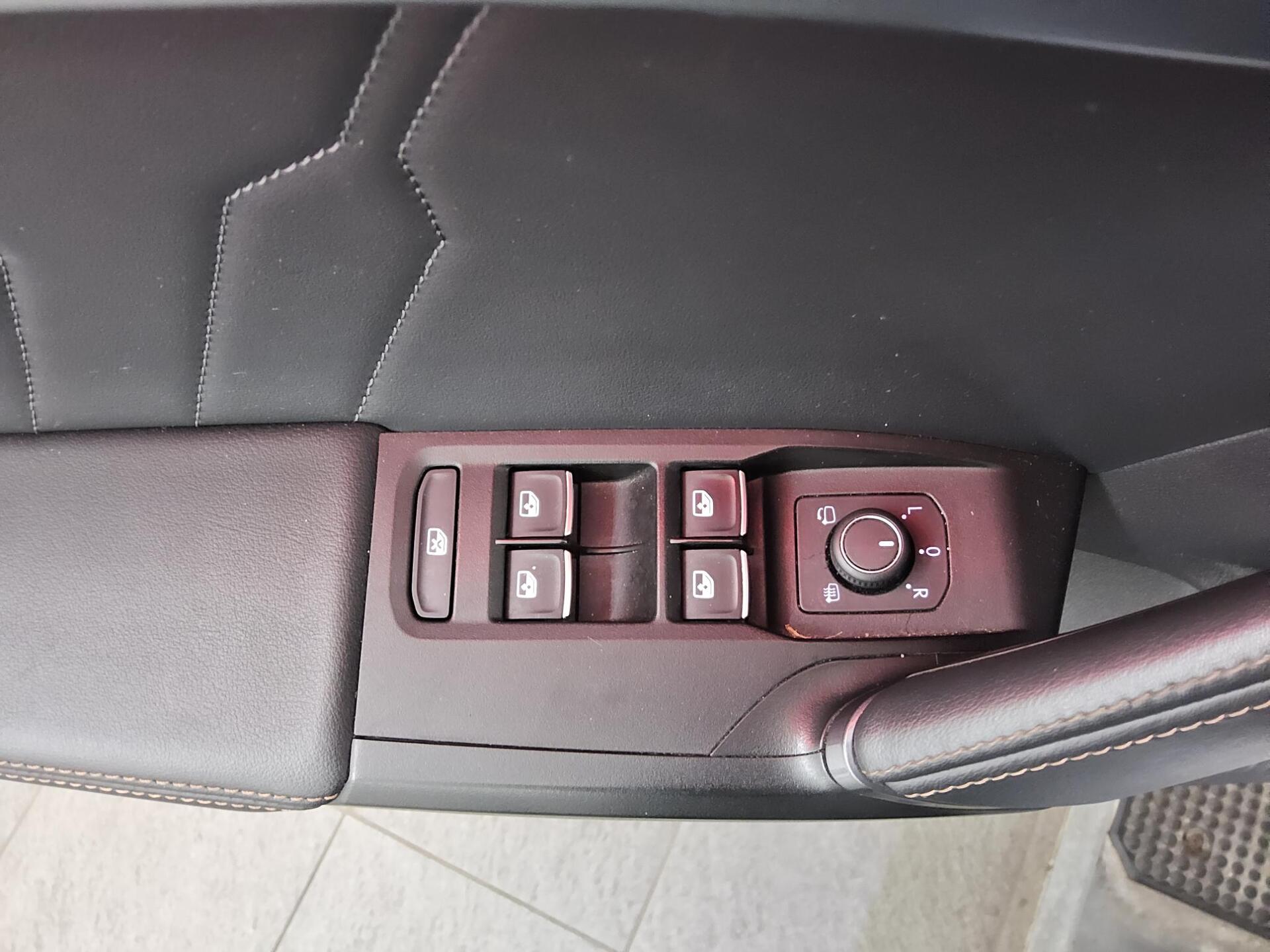 Cupra Formentor 2.0 TDI 4Drive Navi LED ACC 360° Shz 10