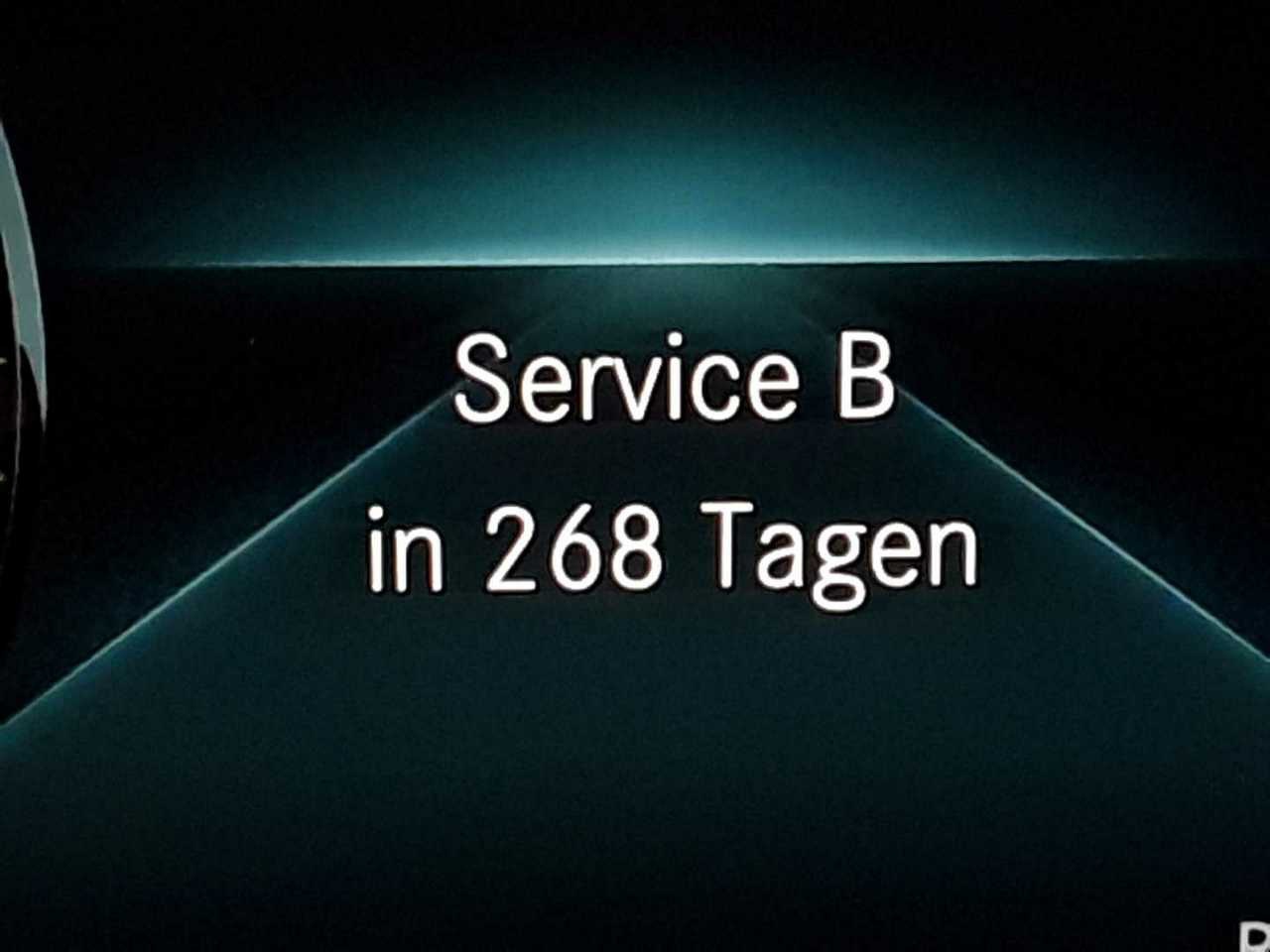 Mercedes-Benz E 200 T d AMG-Line Navi LED Widescrn Dist 11