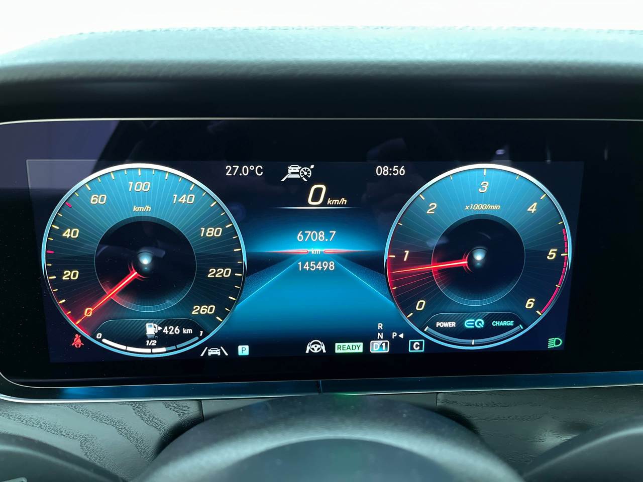 Mercedes-Benz E 200 T d AMG-Line Navi LED Widescrn Dist 9