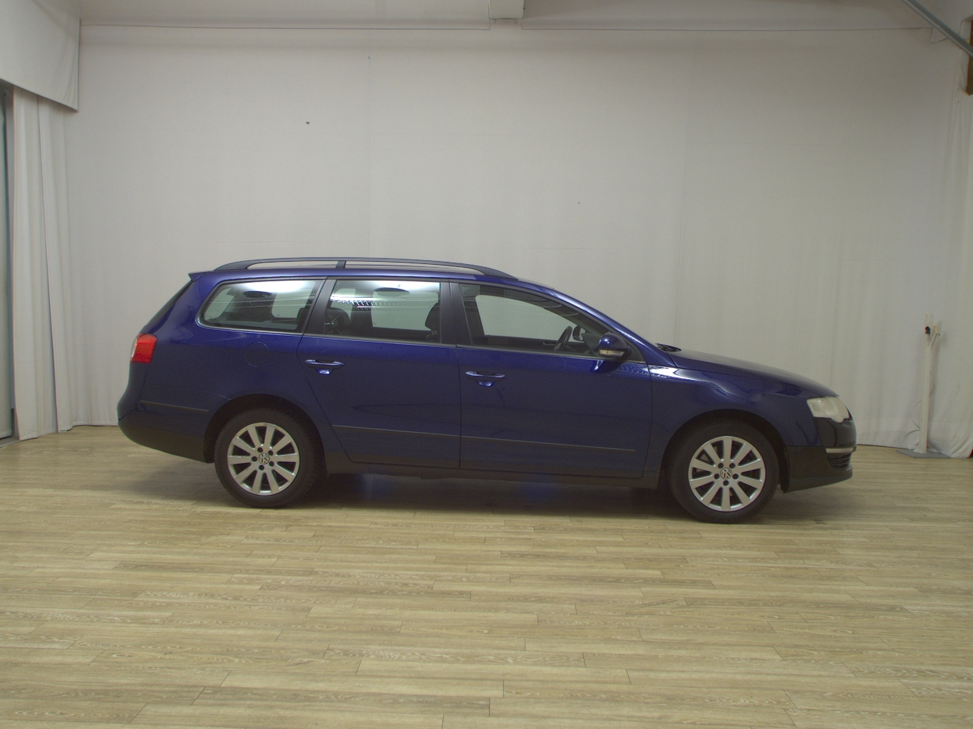 Volkswagen Passat Variant 2.0 TDI Trendline DSG T-Leder AHK
