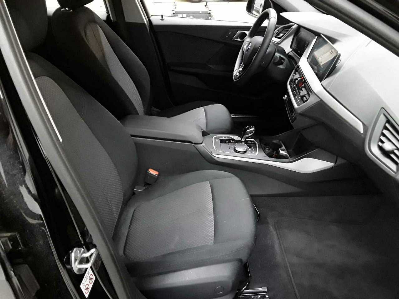 BMW 116dA Advantage NAVI KLIMAAUT LED MFL SHZ 6