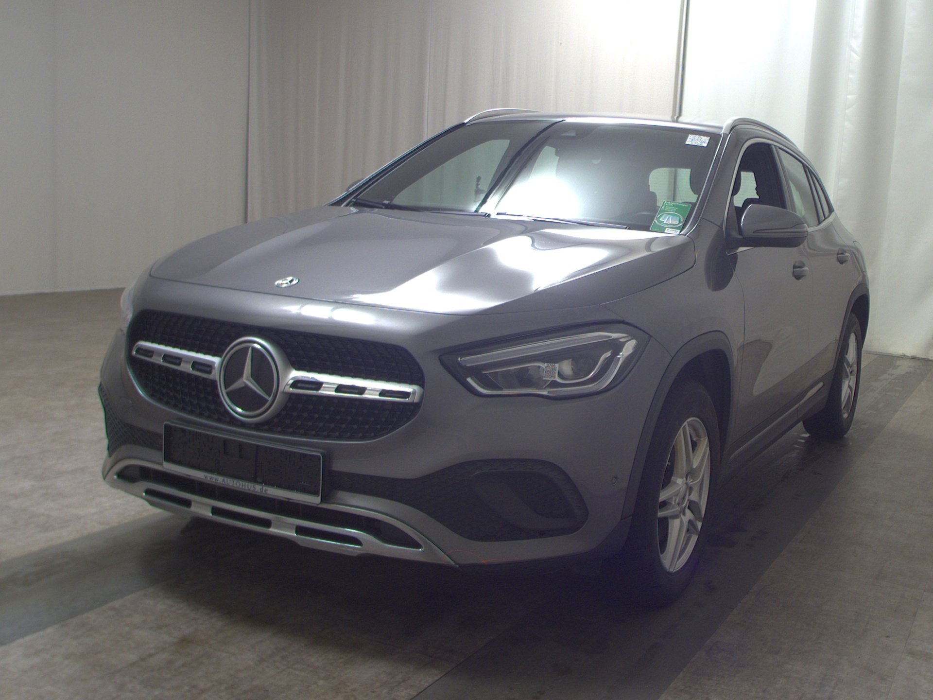 Mercedes-Benz GLA 200 d 2