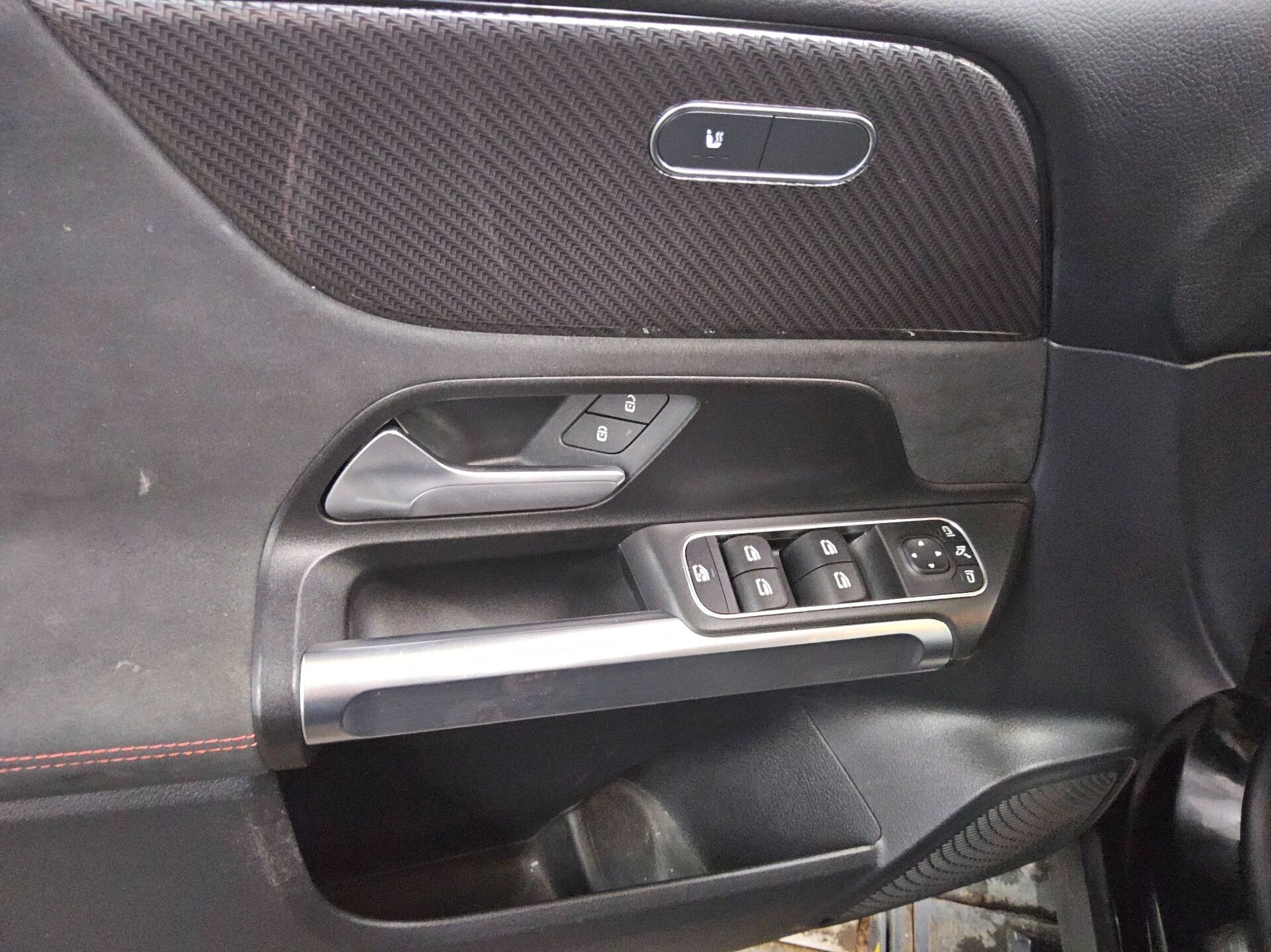 Mercedes-Benz GLB 200 d AMG-Line Navi Shz PDC 10