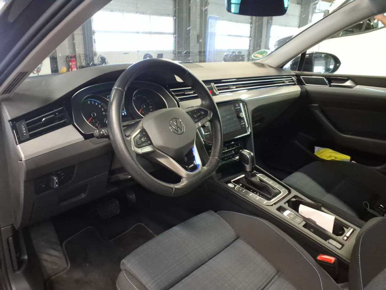 Volkswagen Passat Variant GTE 1.4 TSI NAVI KLIMAAUT LED SHZ PDC 6