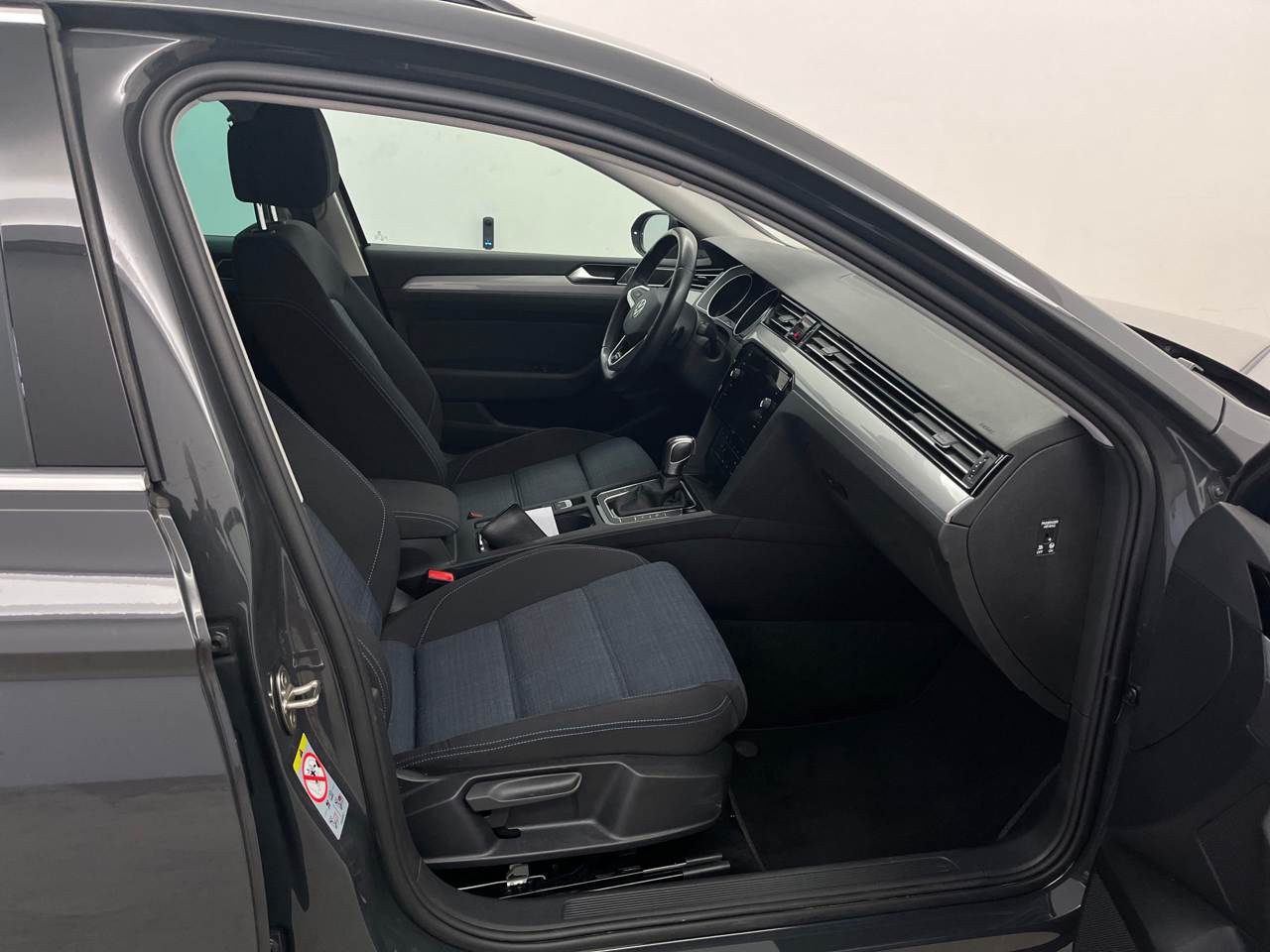 Volkswagen Passat Variant GTE 1.4 TSI NAVI KLIMAAUT LED SHZ PDC 8