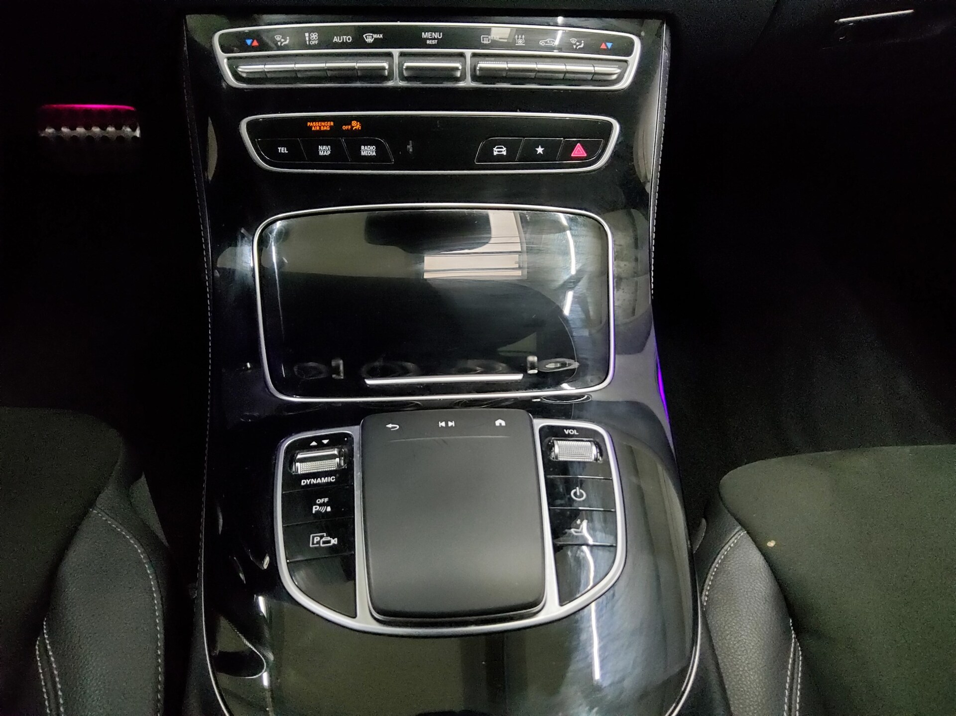 Mercedes-Benz E 300 T de 4M AMG-Line Navi LED Widescr. AHK RFK 6