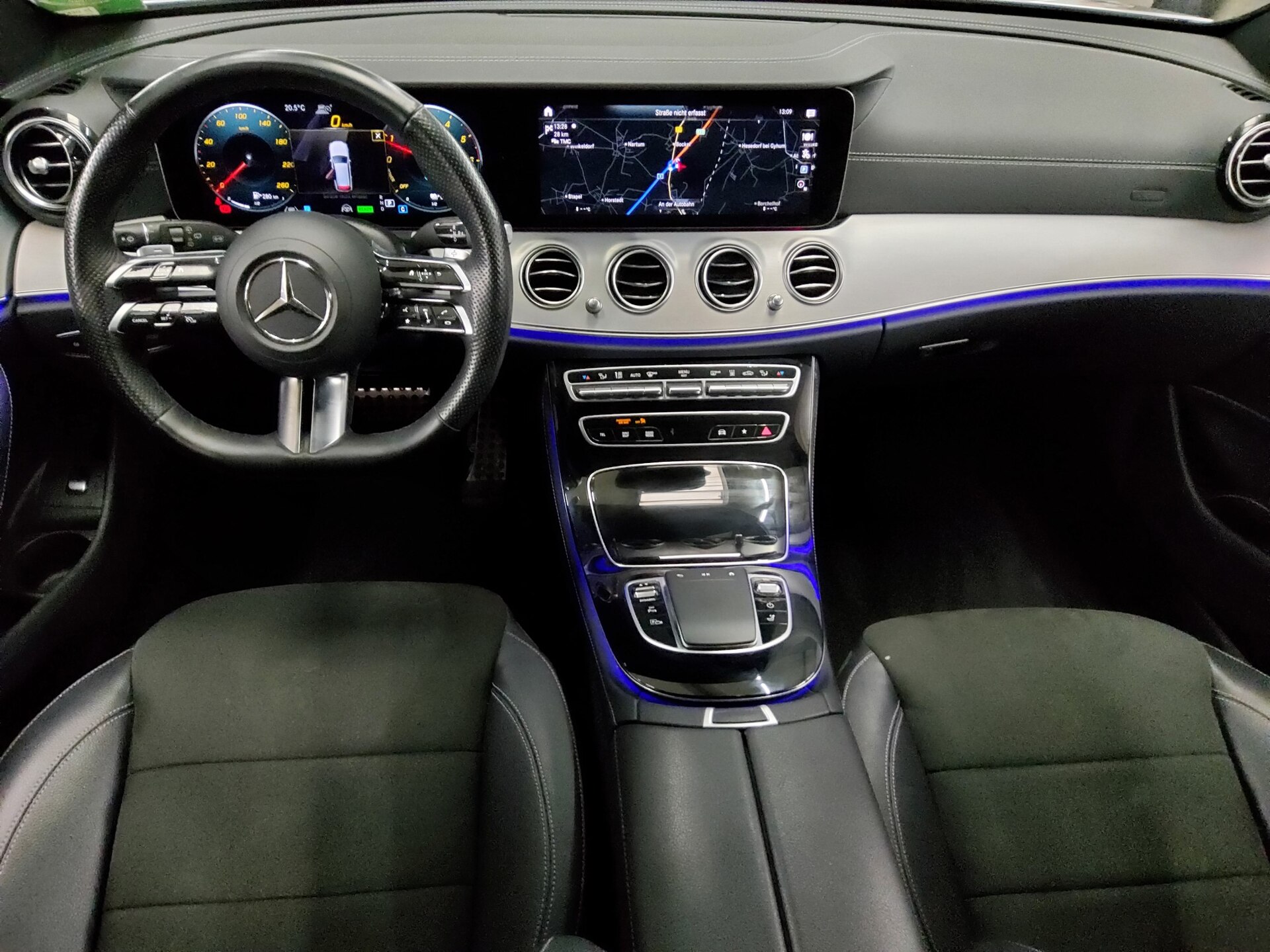 Mercedes-Benz E 300 T de 4M AMG-Line Navi LED Widescr. AHK RFK 5