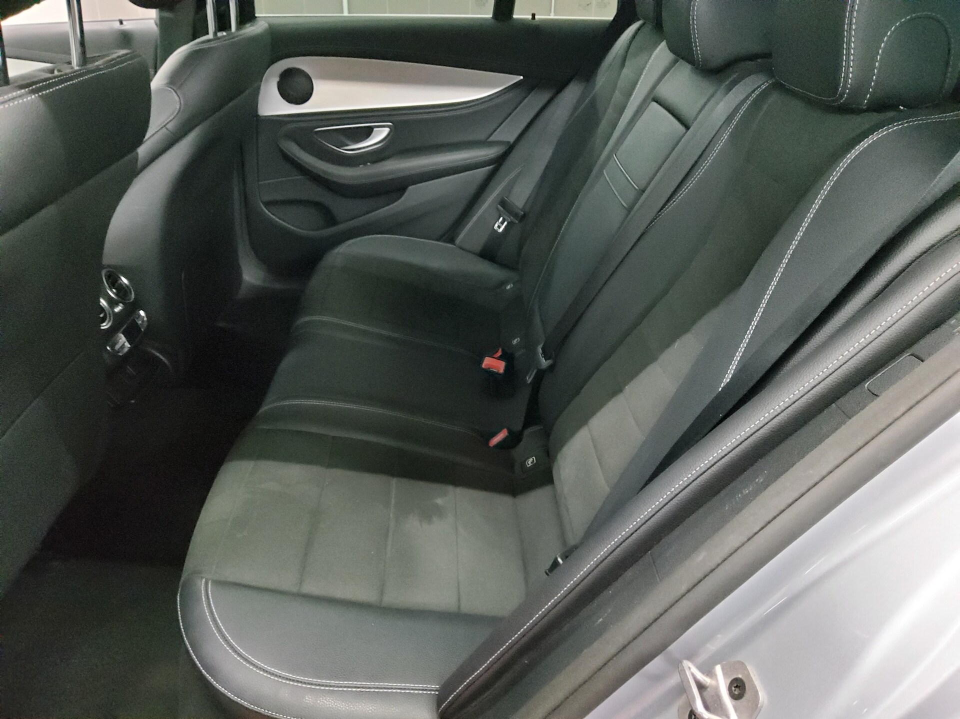 Mercedes-Benz E 300 T de 4M AMG-Line Navi LED Widescr. AHK RFK 13